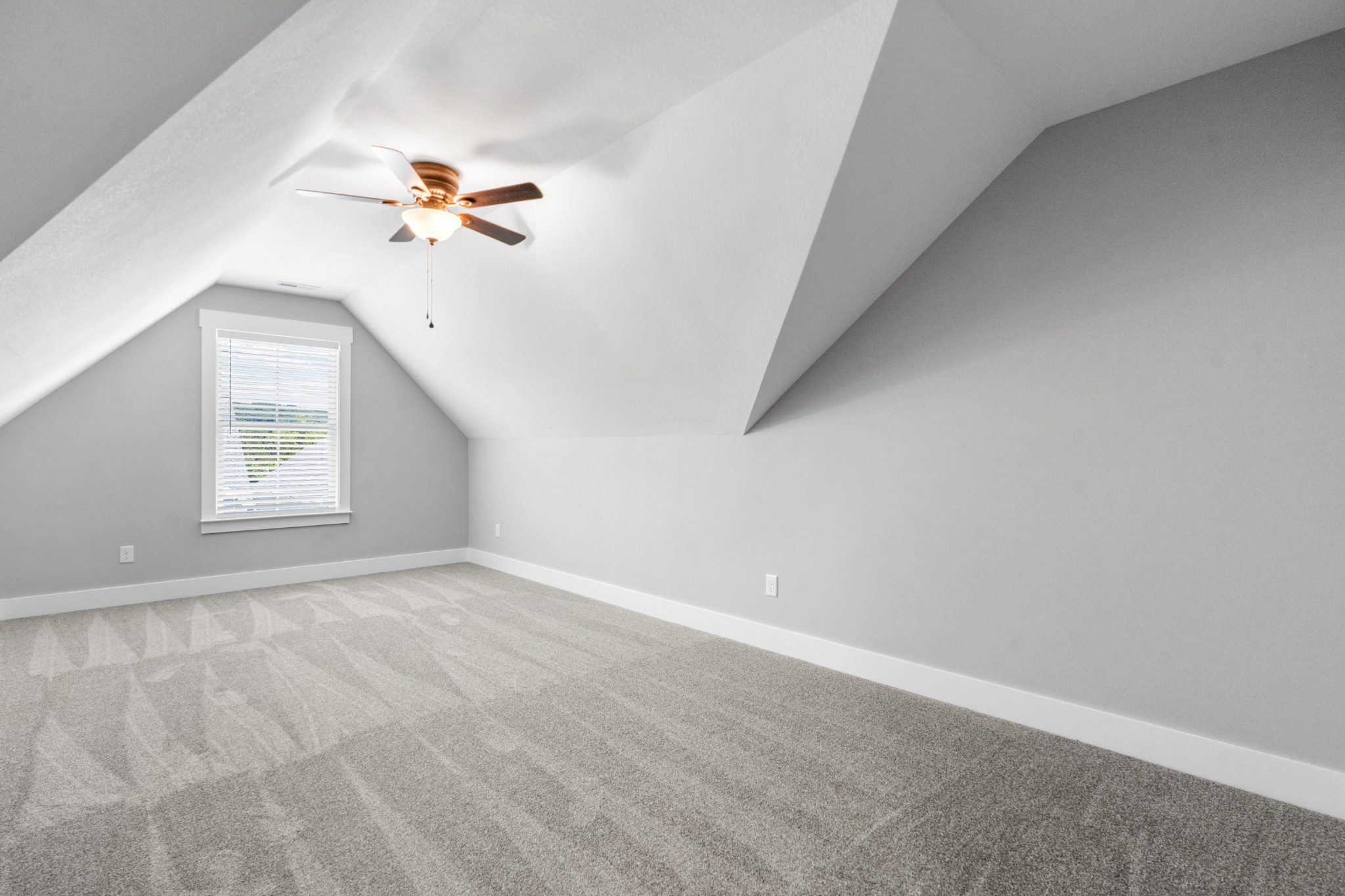 5125 Ella Ln, Ne Property Photo 24