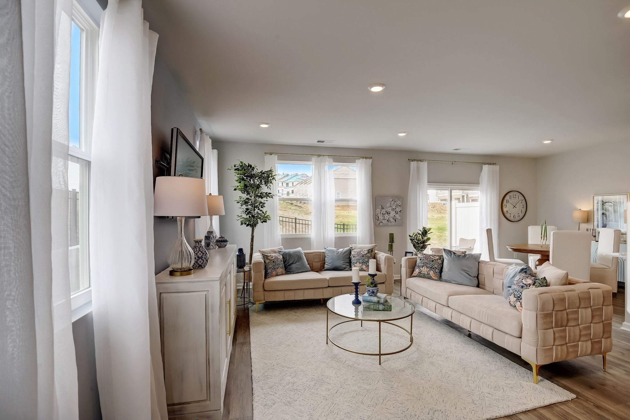 2233 Harlequin Point Property Photo 7