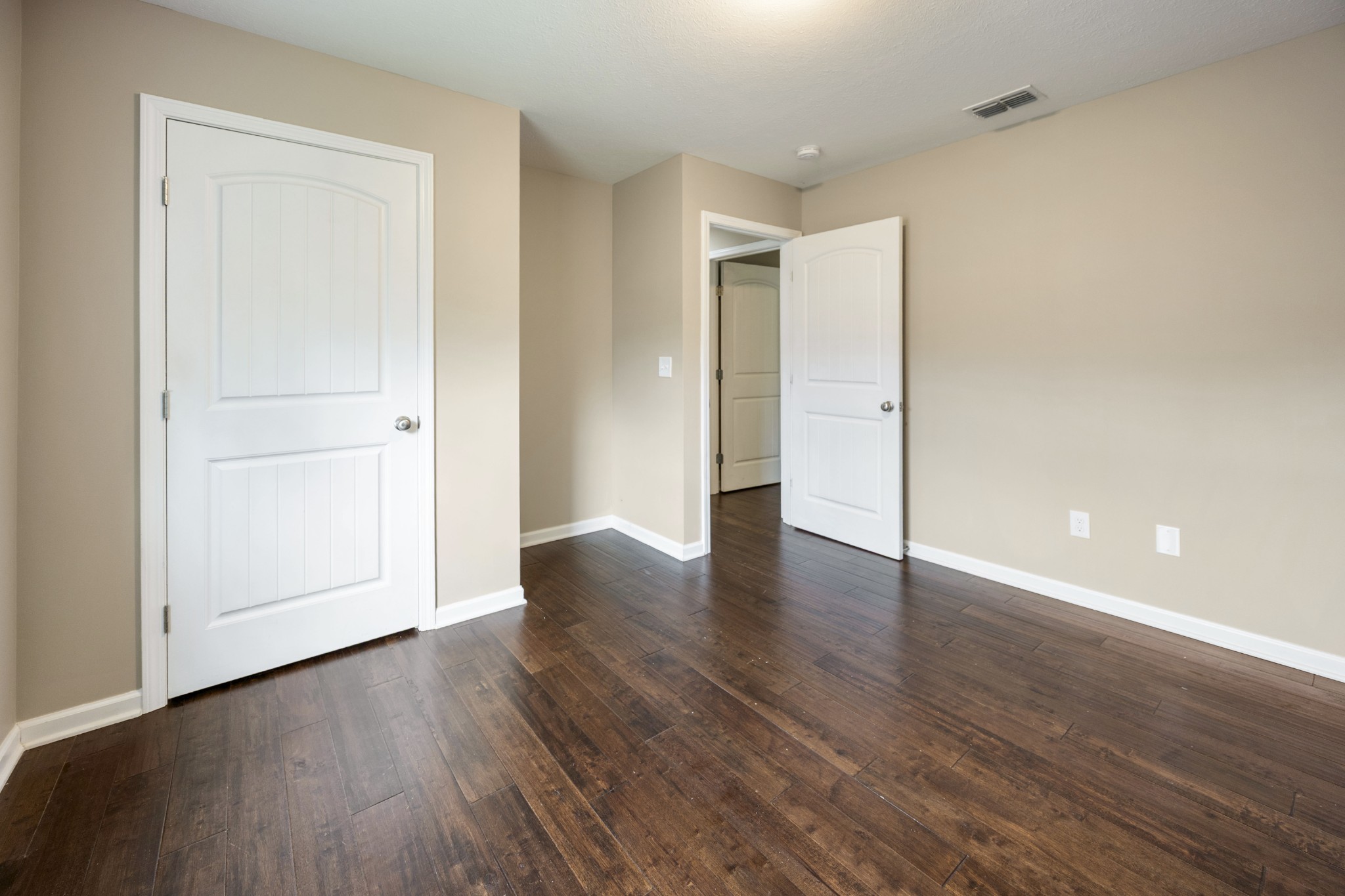 406 Cherry St Property Photo 11