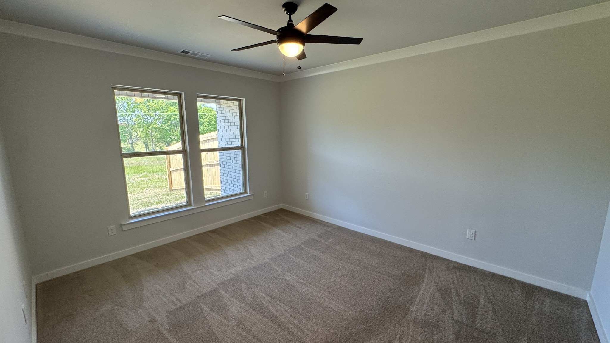 498 W Foxrun Property Photo 16