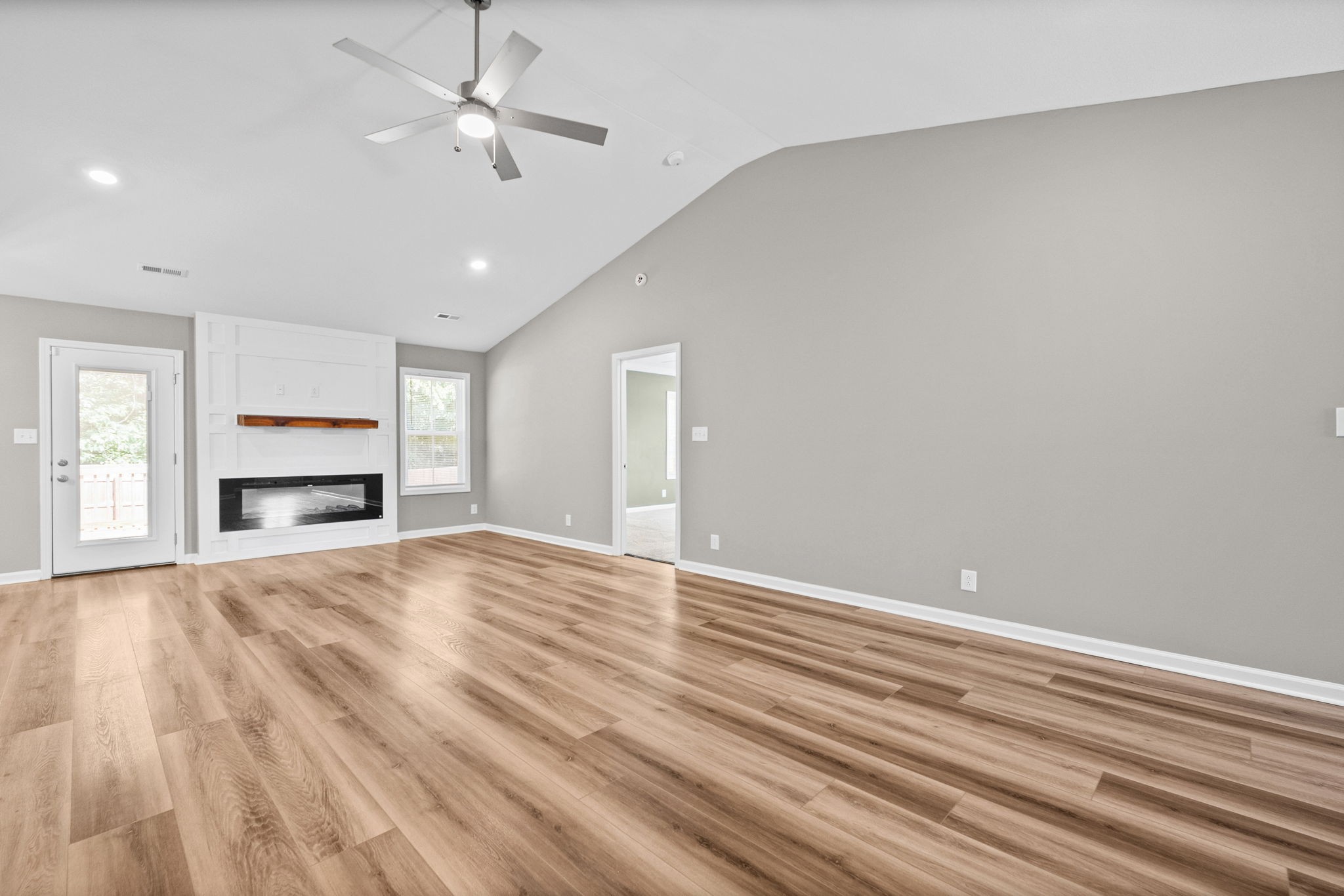 458 Mattingly Dr Property Photo 6