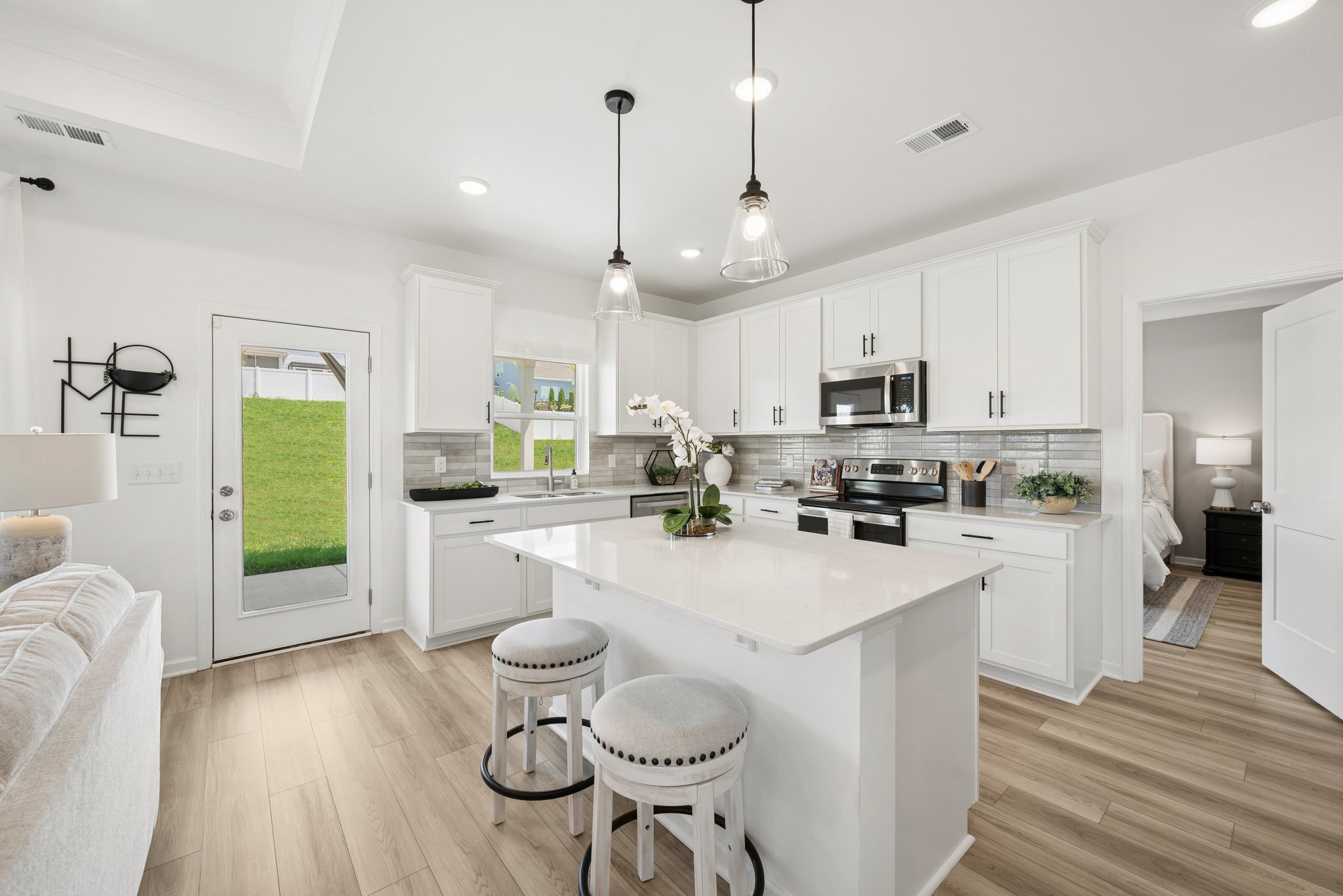 2884 Sharpstone Drive Property Photo 8