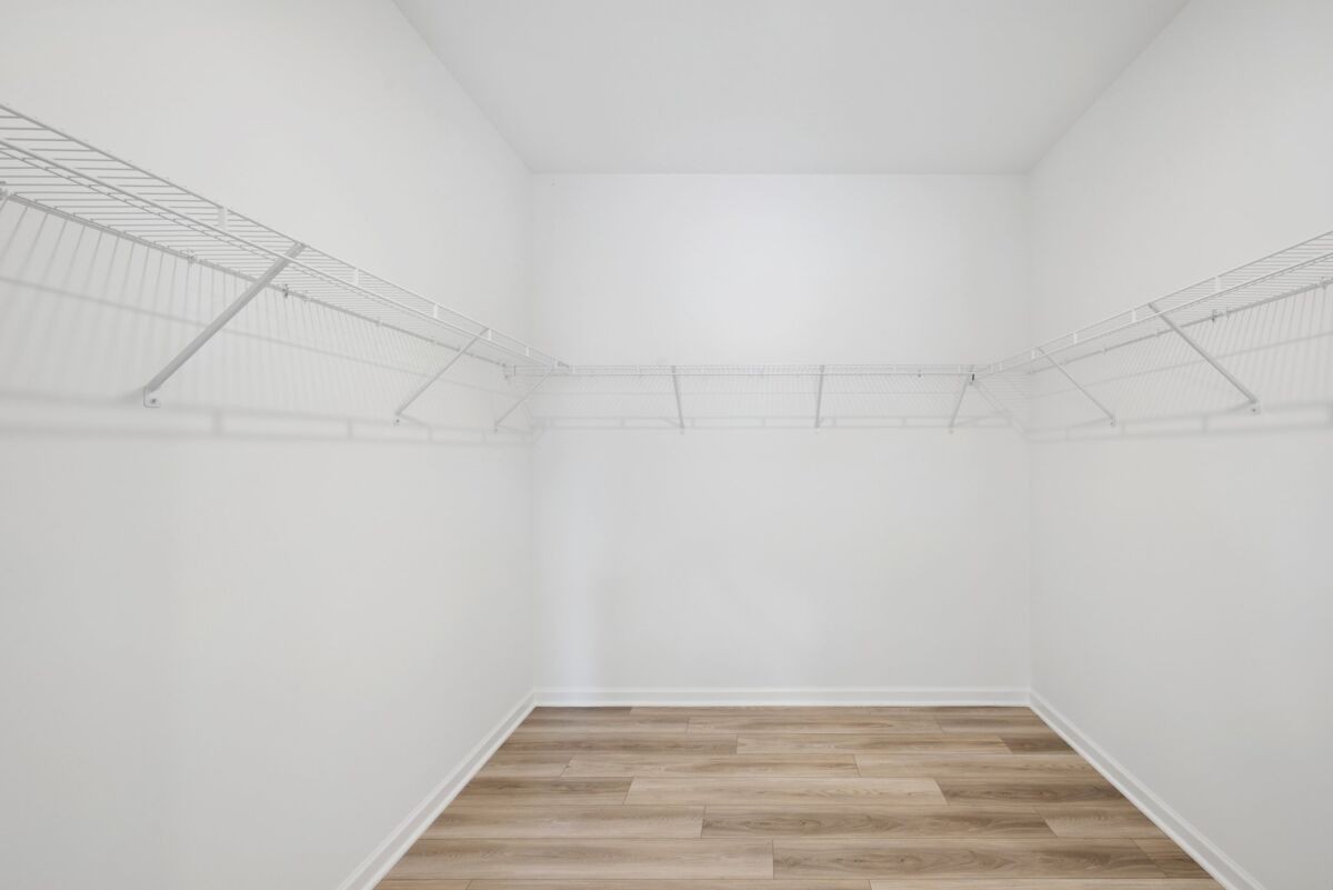 2884 Sharpstone Drive Property Photo 18