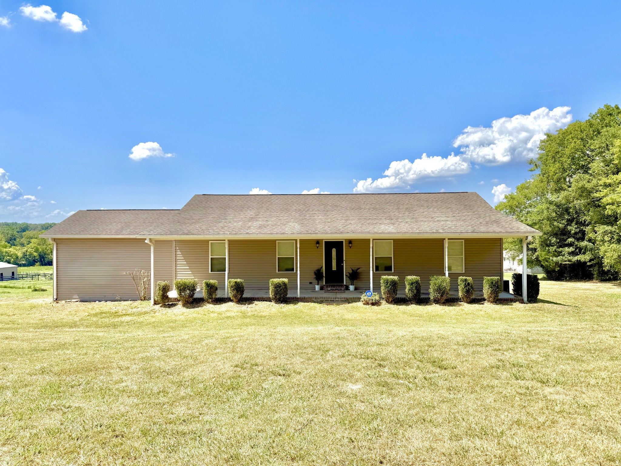 3335 Highway 231 S Property Photo 1