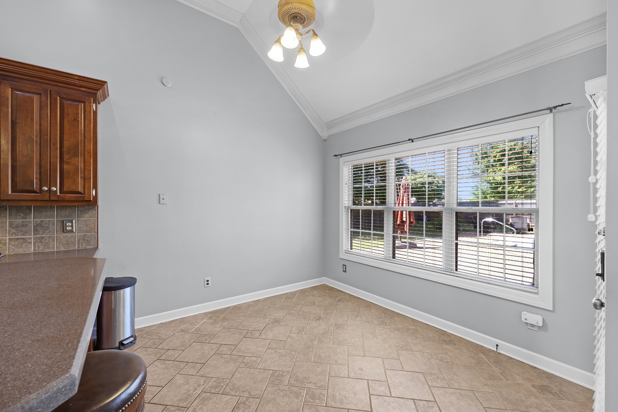9 Barrymore Cv Property Photo 12