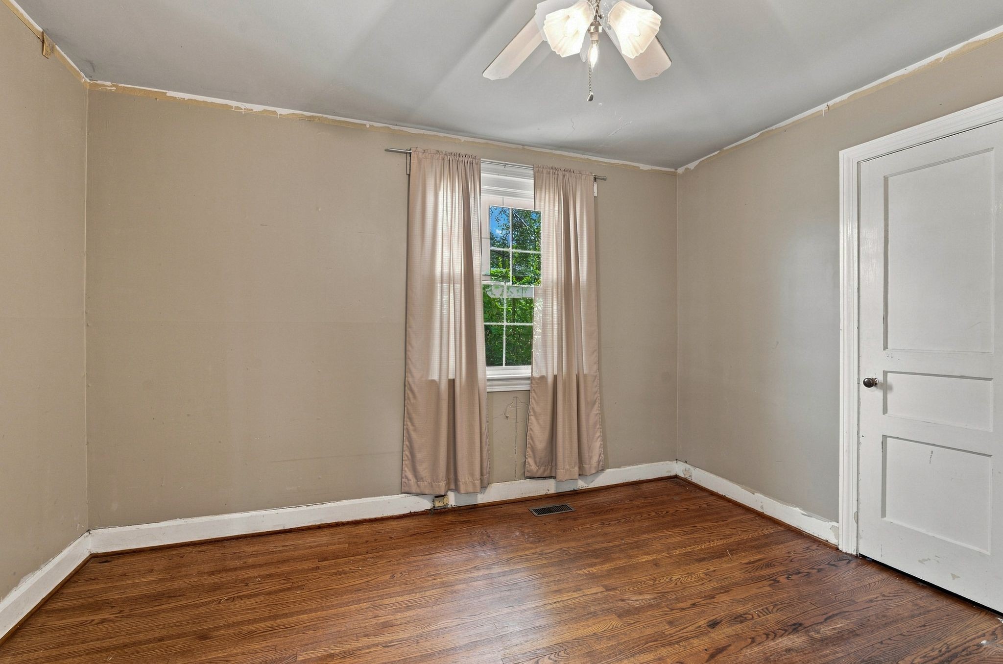 511 Brentlawn Dr Property Photo 11