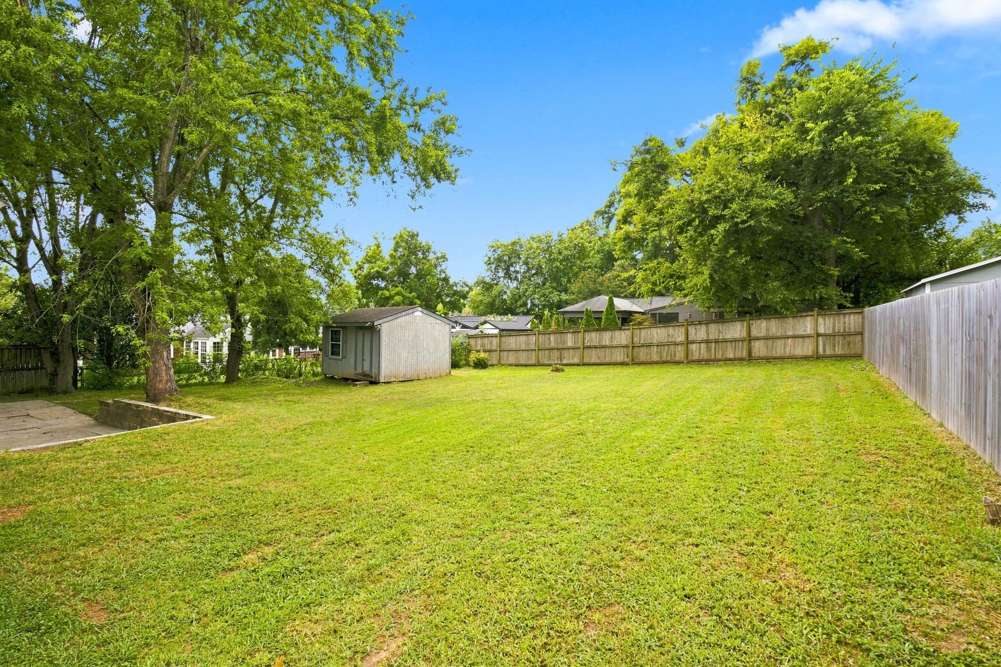 511 Brentlawn Dr Property Photo 25