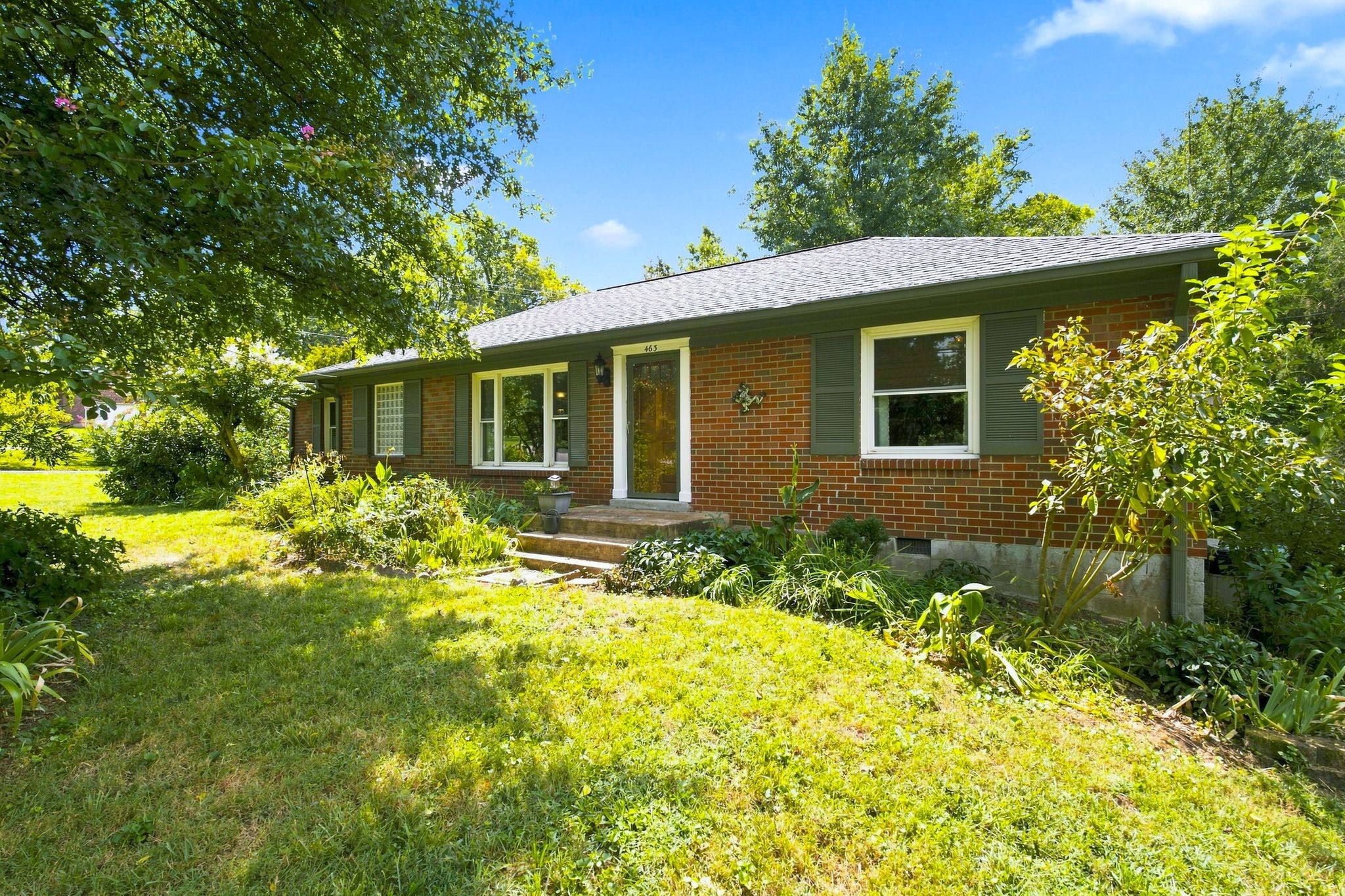 463 Oakley Dr Property Photo 1