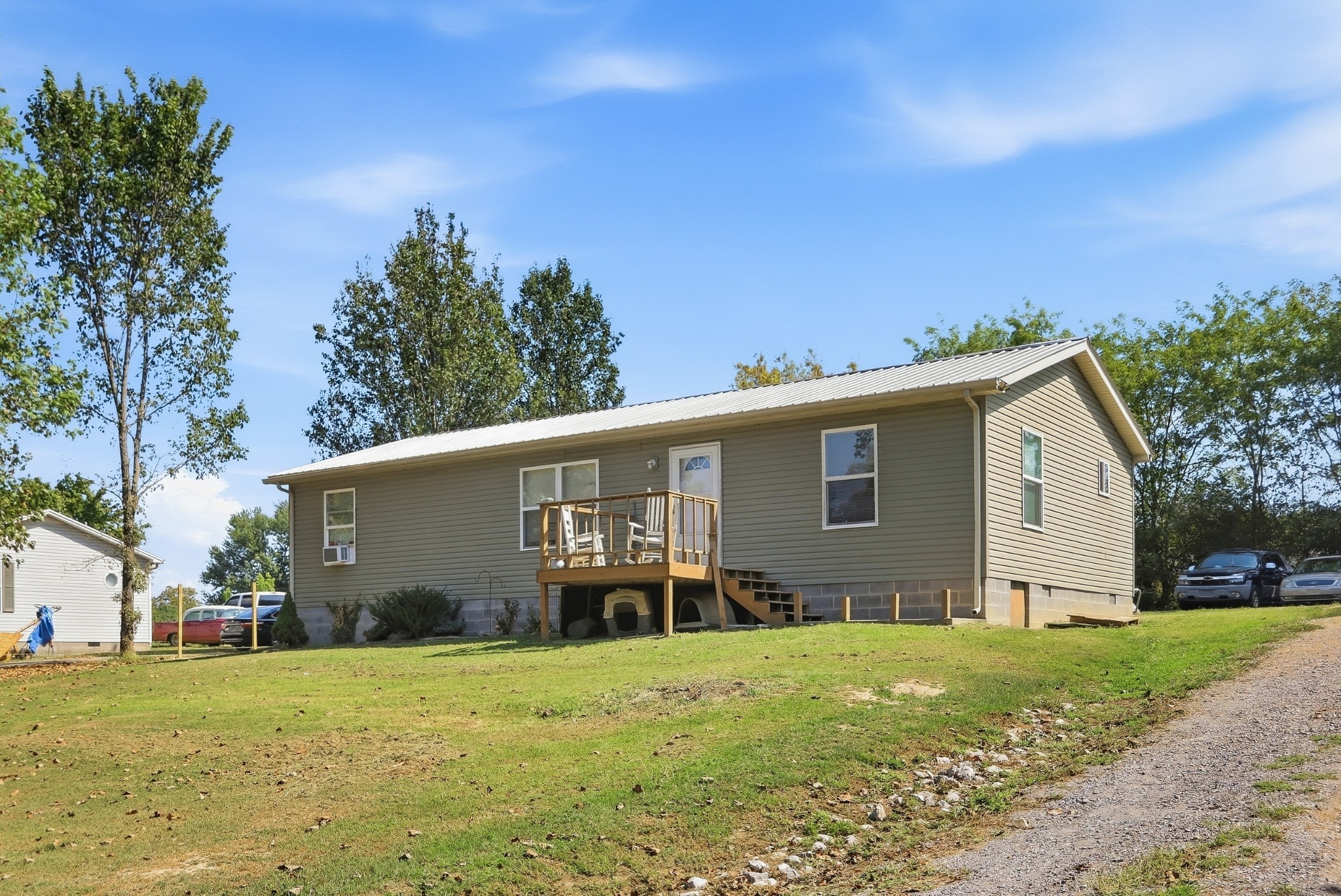117 Windy Cut St Property Photo 1