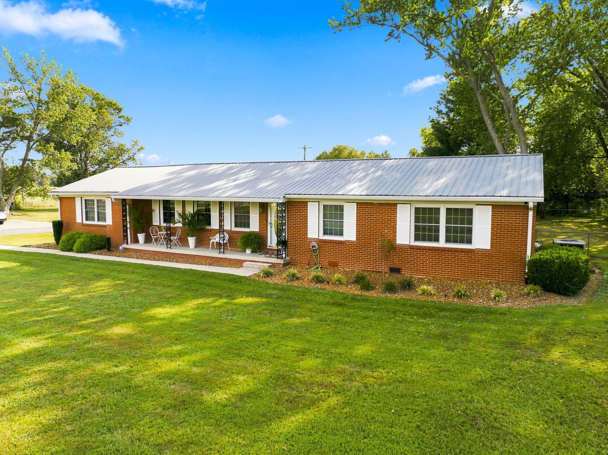 1408 Old Estill Springs Rd Property Photo 1