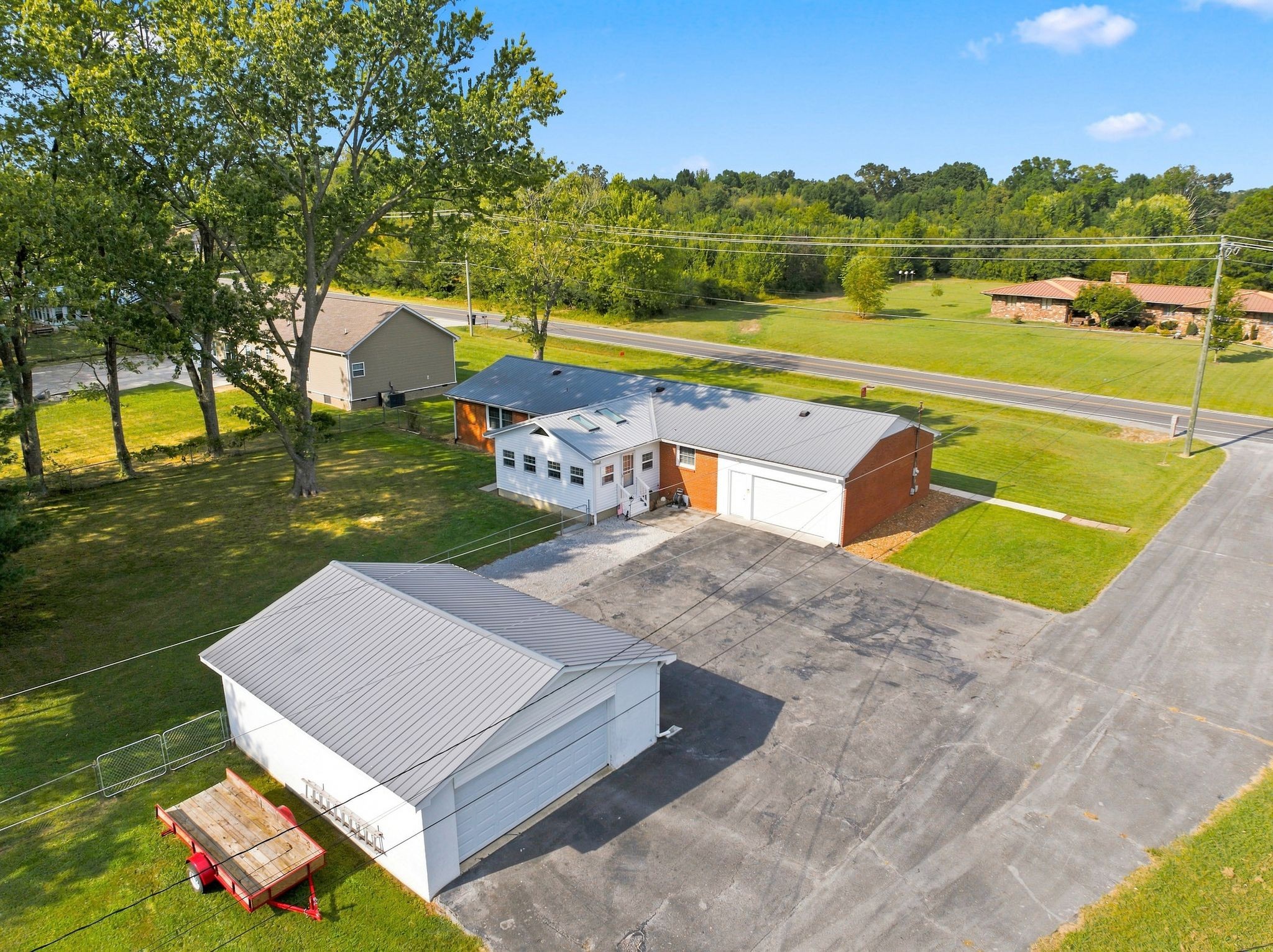 1408 Old Estill Springs Rd Property Photo 1