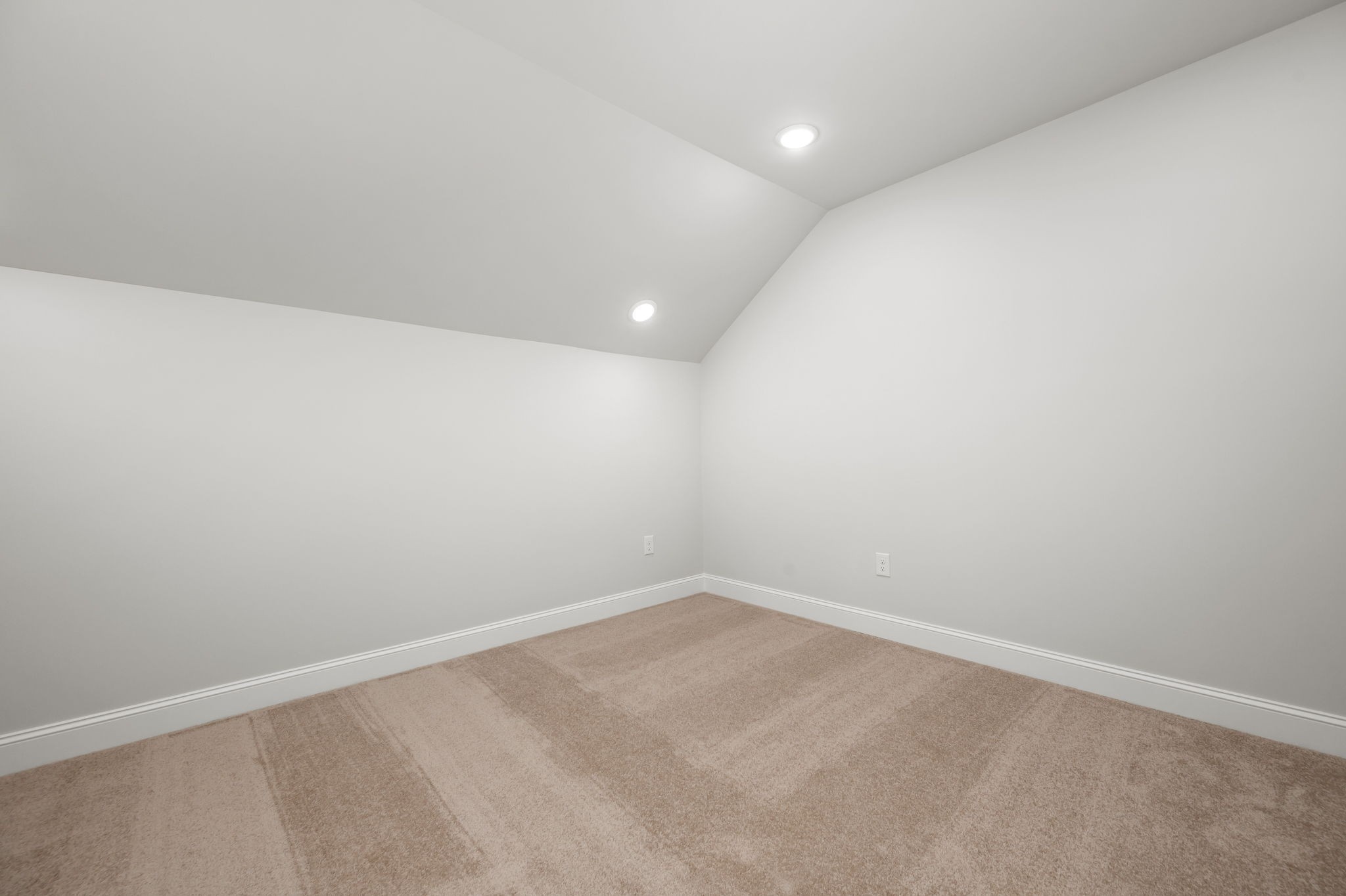 529 Rohan Drive Property Photo 18
