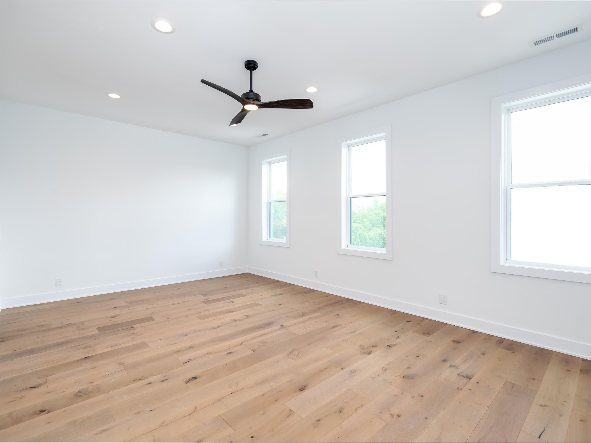 3207c Long Blvd Property Photo 15