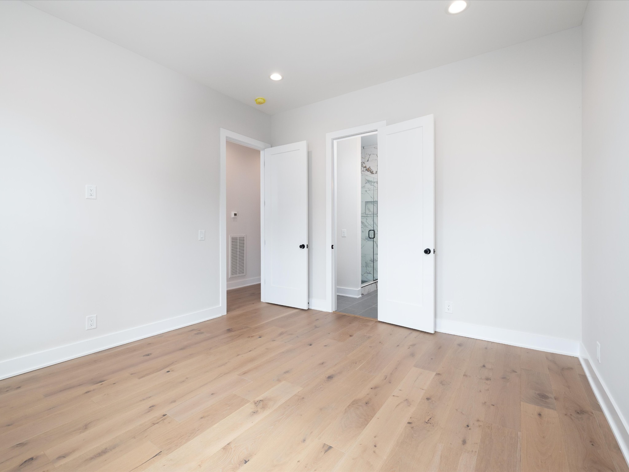 3207b Long Blvd Property Photo 13