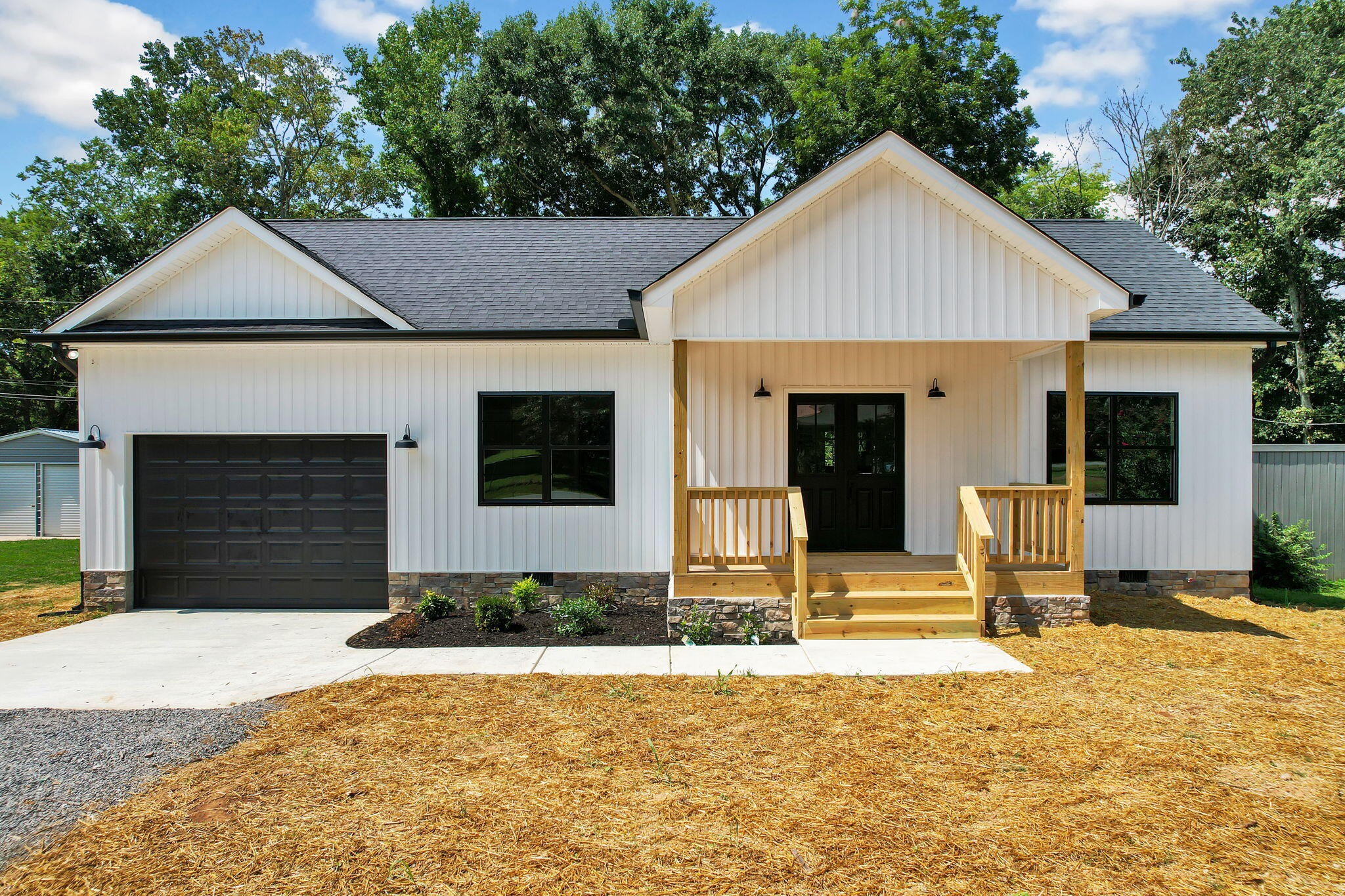 190 Woodmont Drive Property Photo 1
