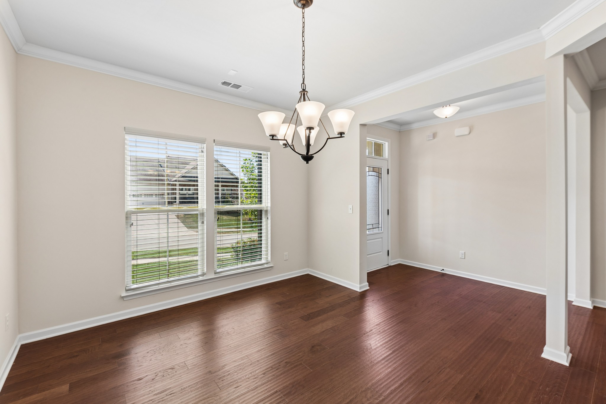 6910 Wellsford Ln Property Photo 7