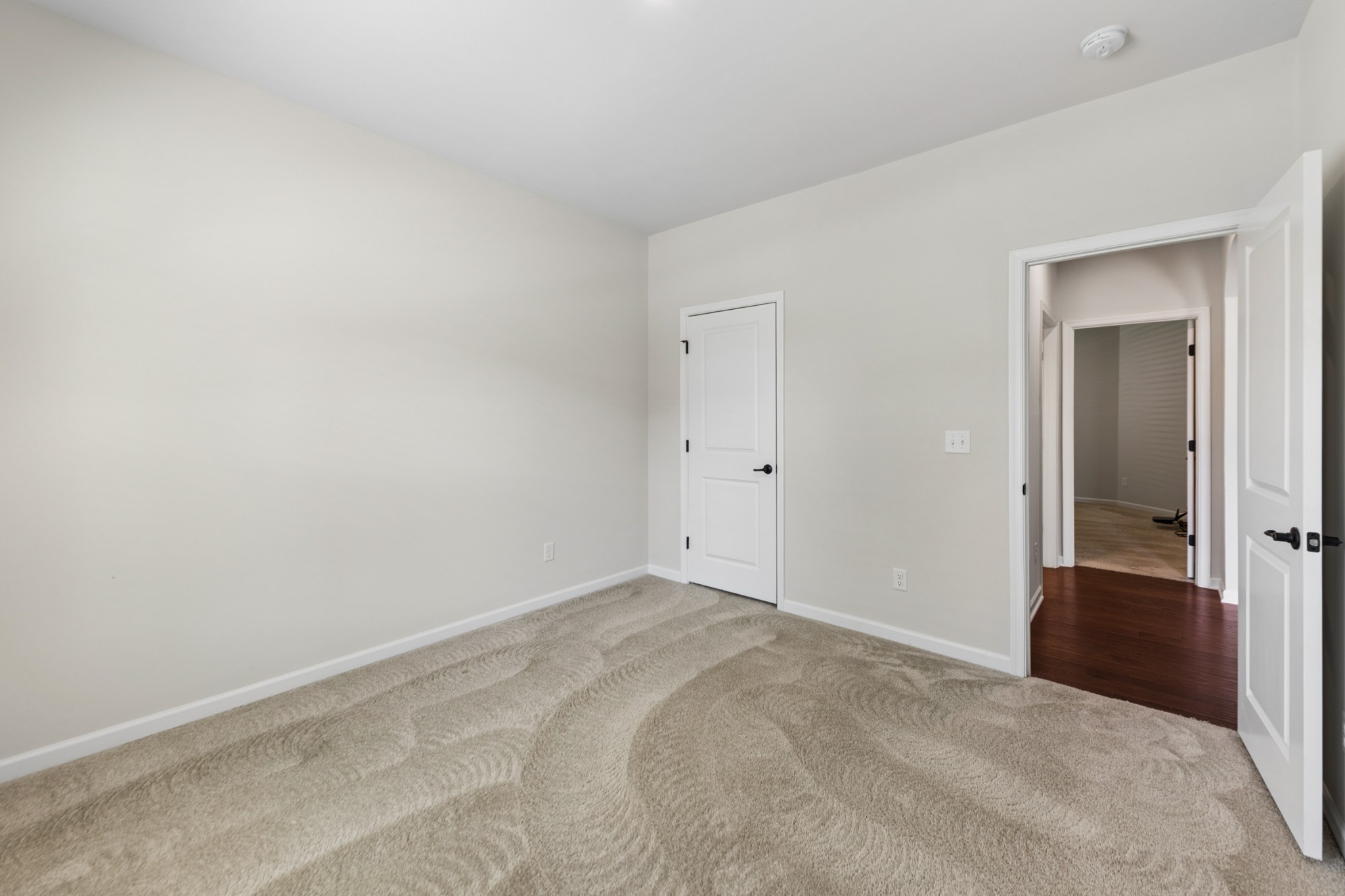 6910 Wellsford Ln Property Photo 10
