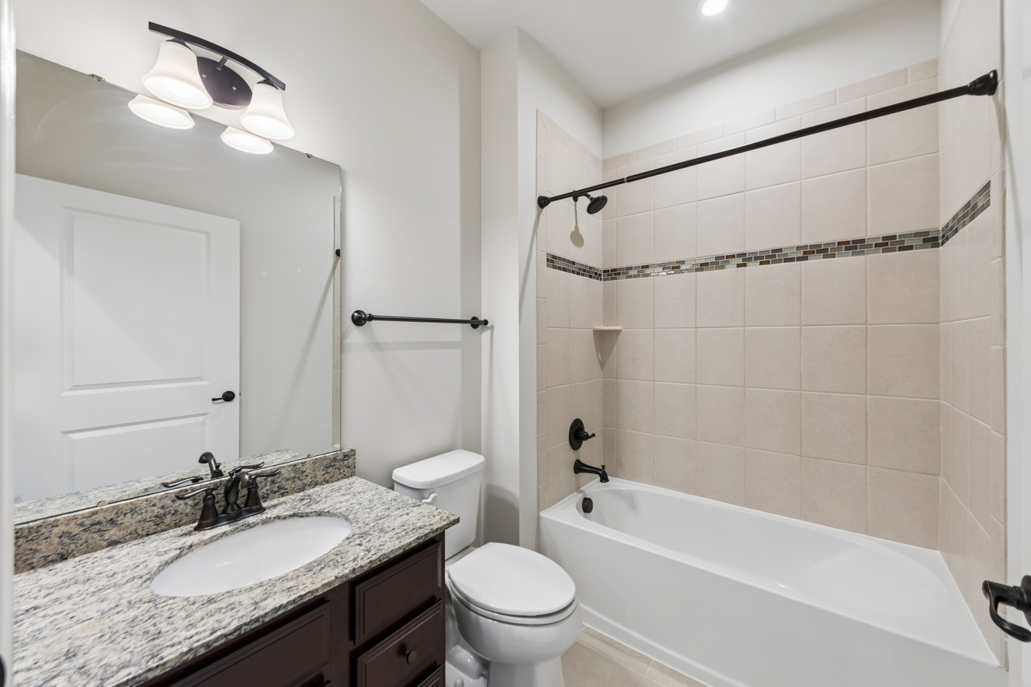6910 Wellsford Ln Property Photo 11