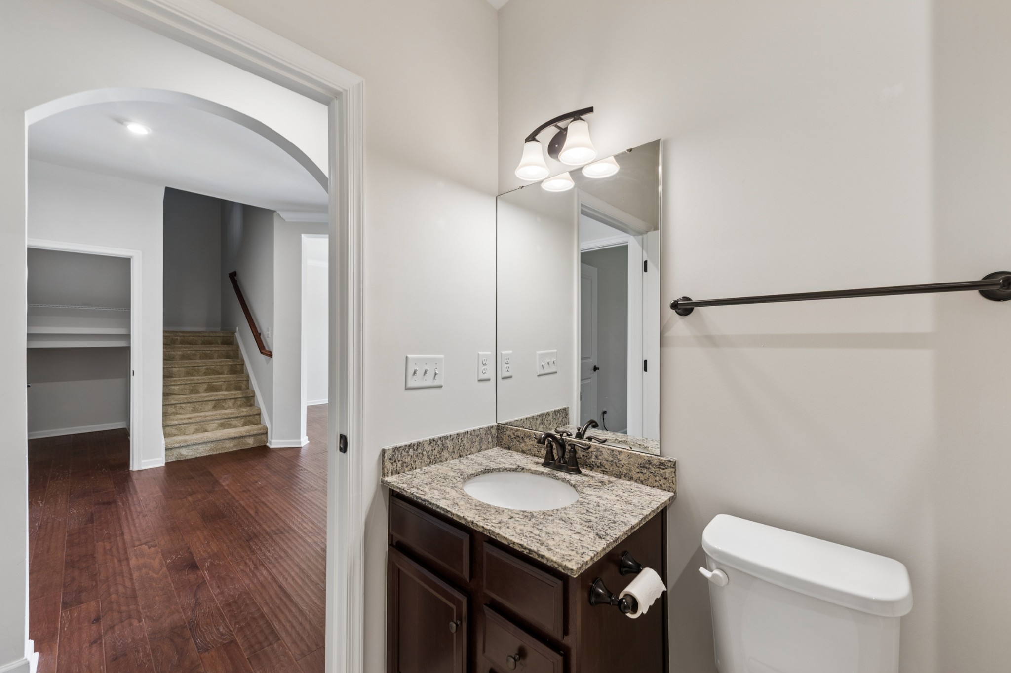 6910 Wellsford Ln Property Photo 12