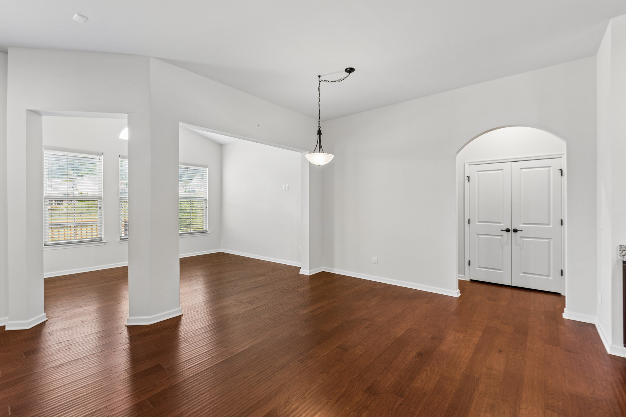 6910 Wellsford Ln Property Photo 19