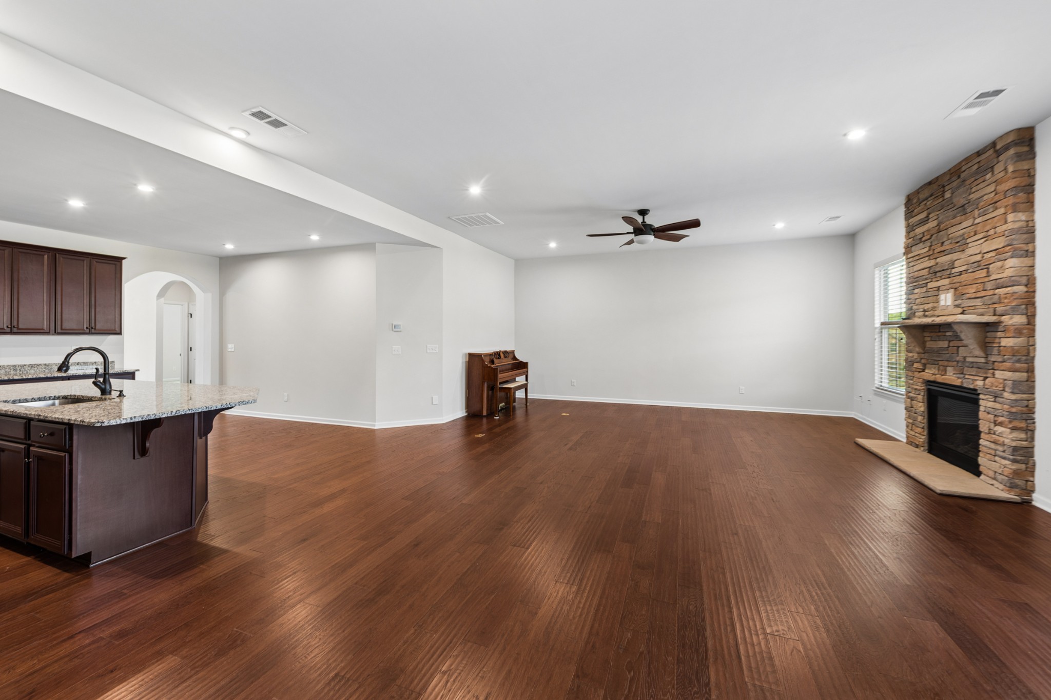 6910 Wellsford Ln Property Photo 22
