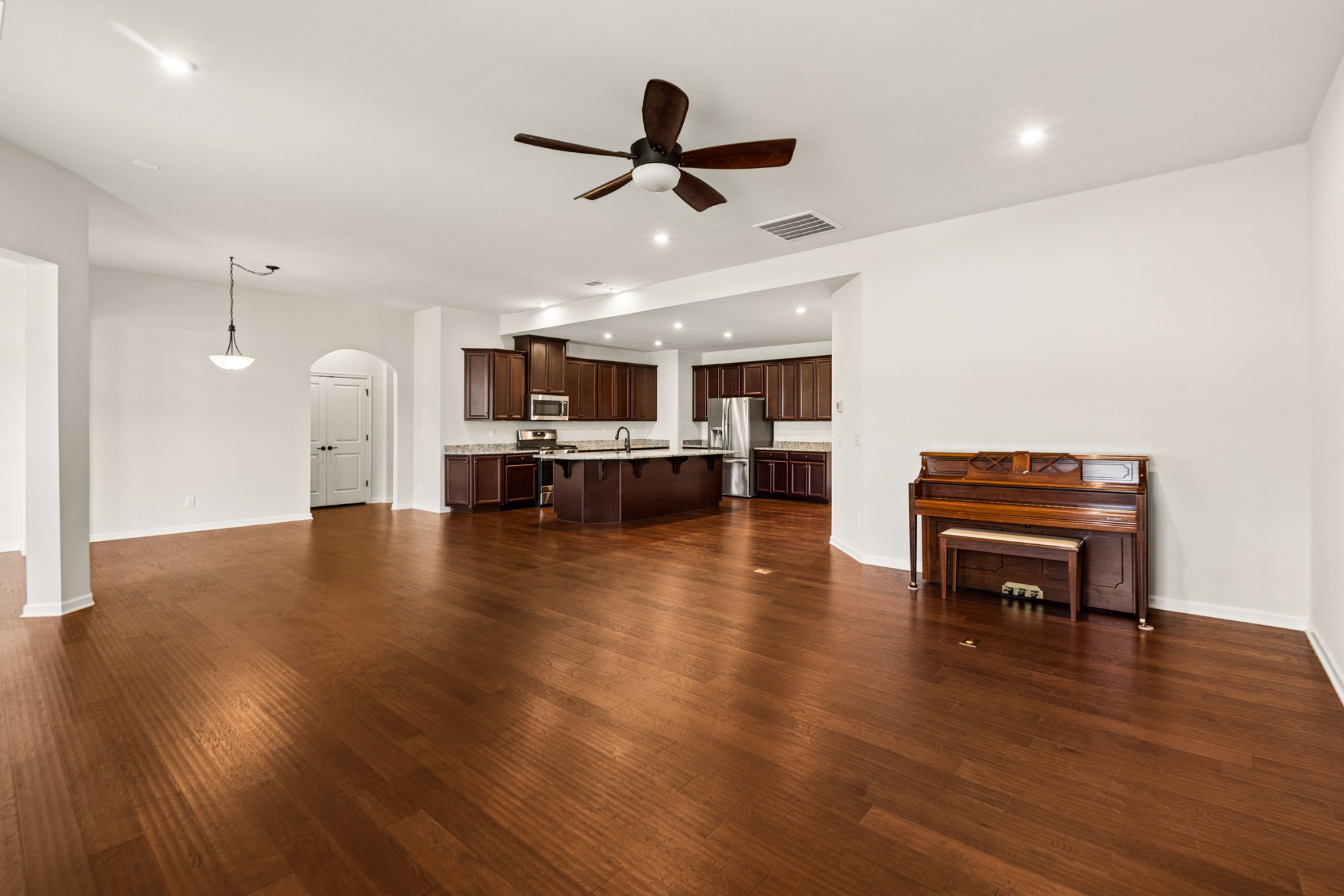 6910 Wellsford Ln Property Photo 24