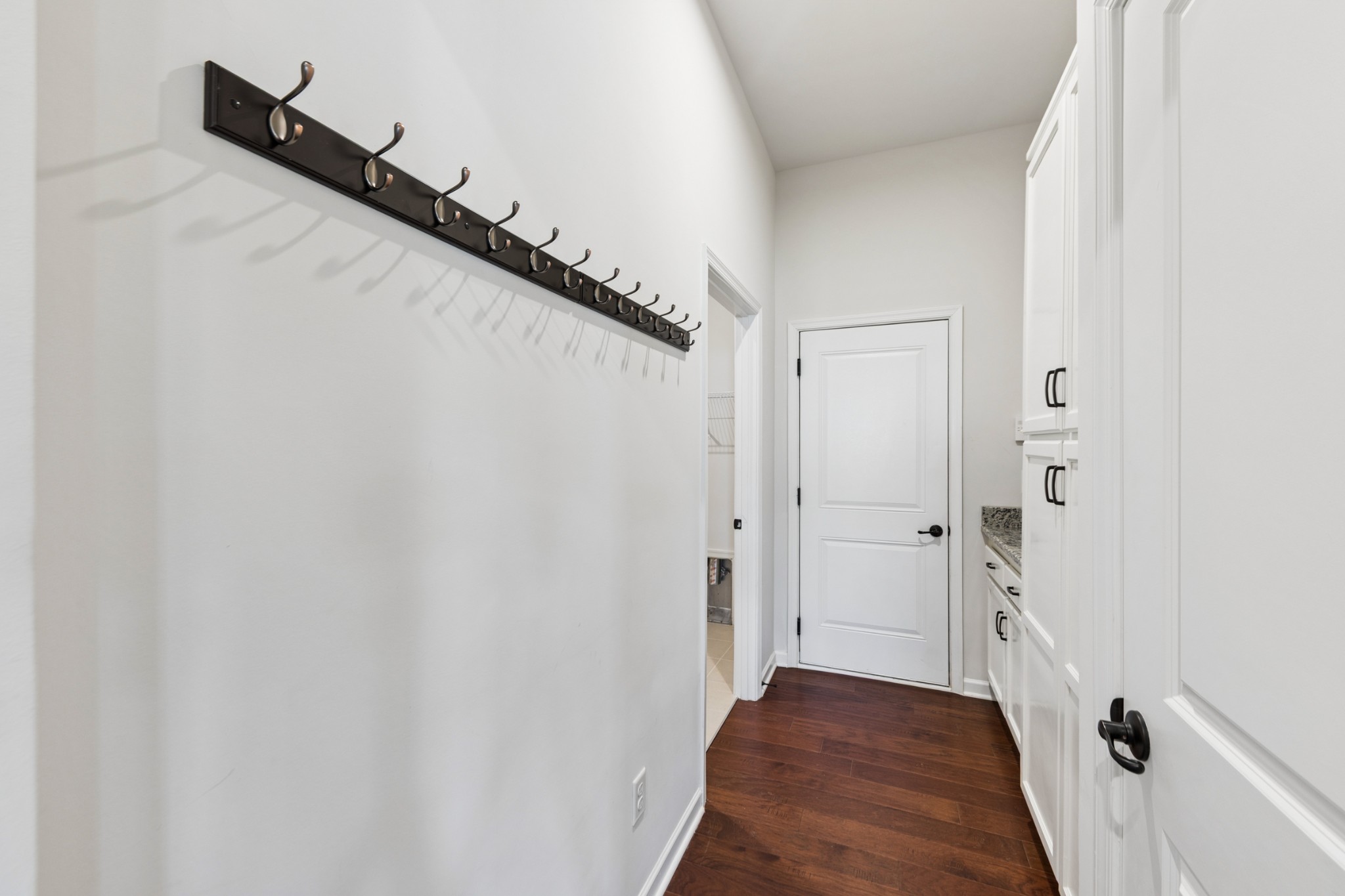 6910 Wellsford Ln Property Photo 35