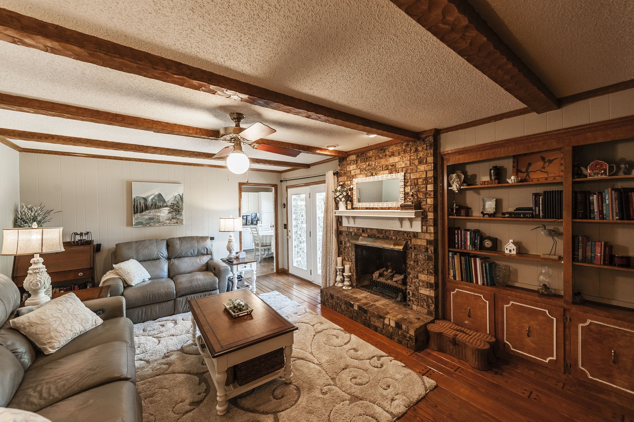 1097 Lakeshore Dr Property Photo 47
