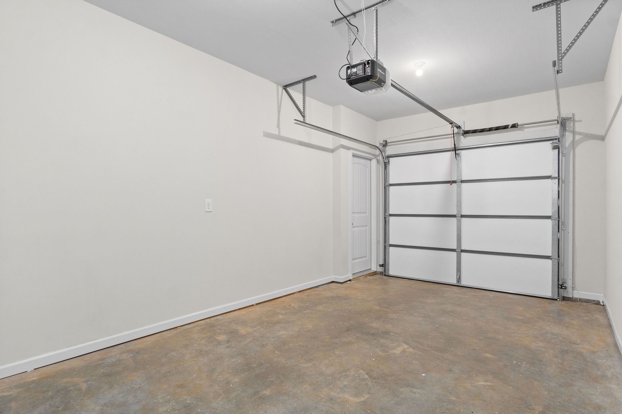 3350 Allen Rd Property Photo 5