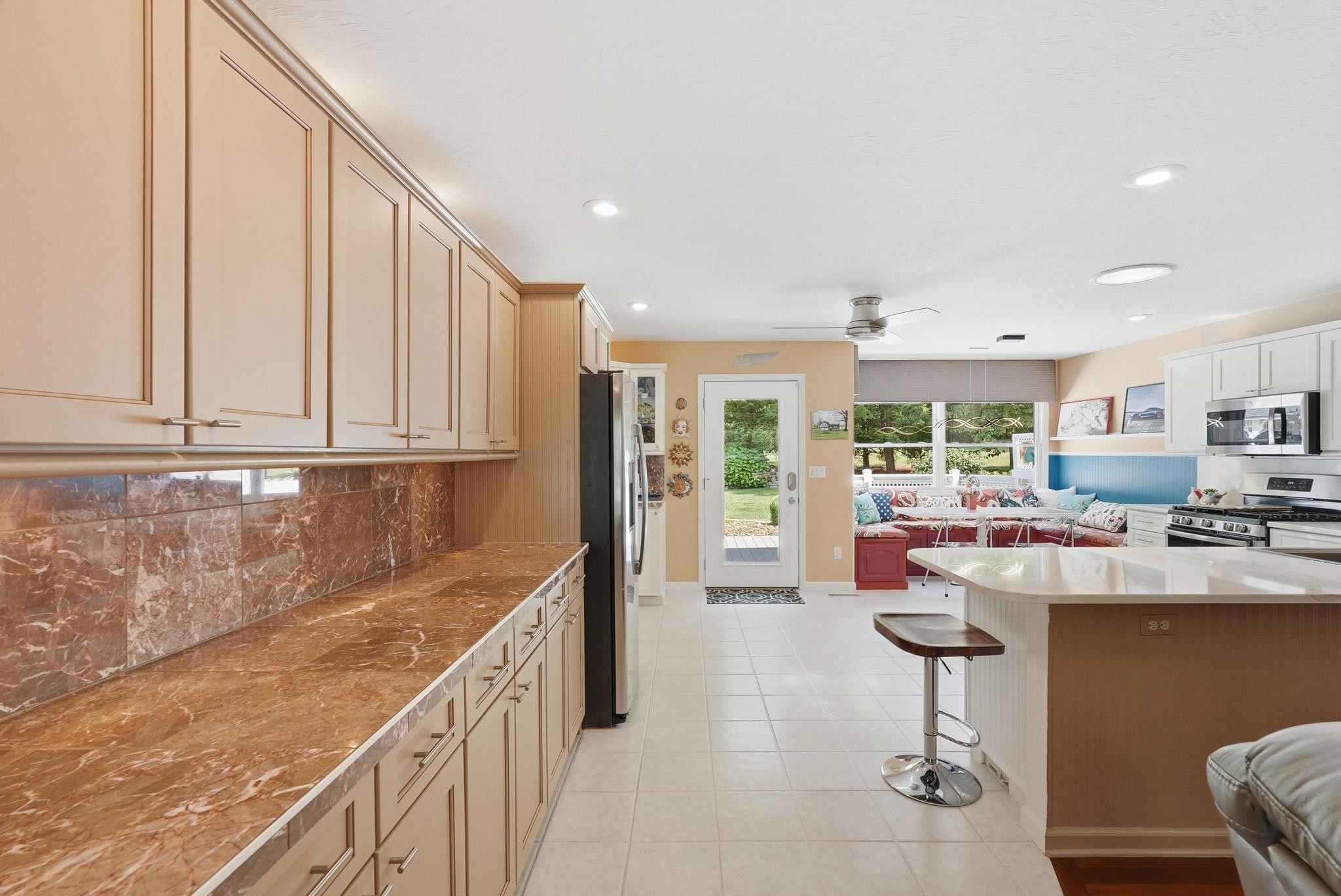3114 Seminole Loop Property Photo 5