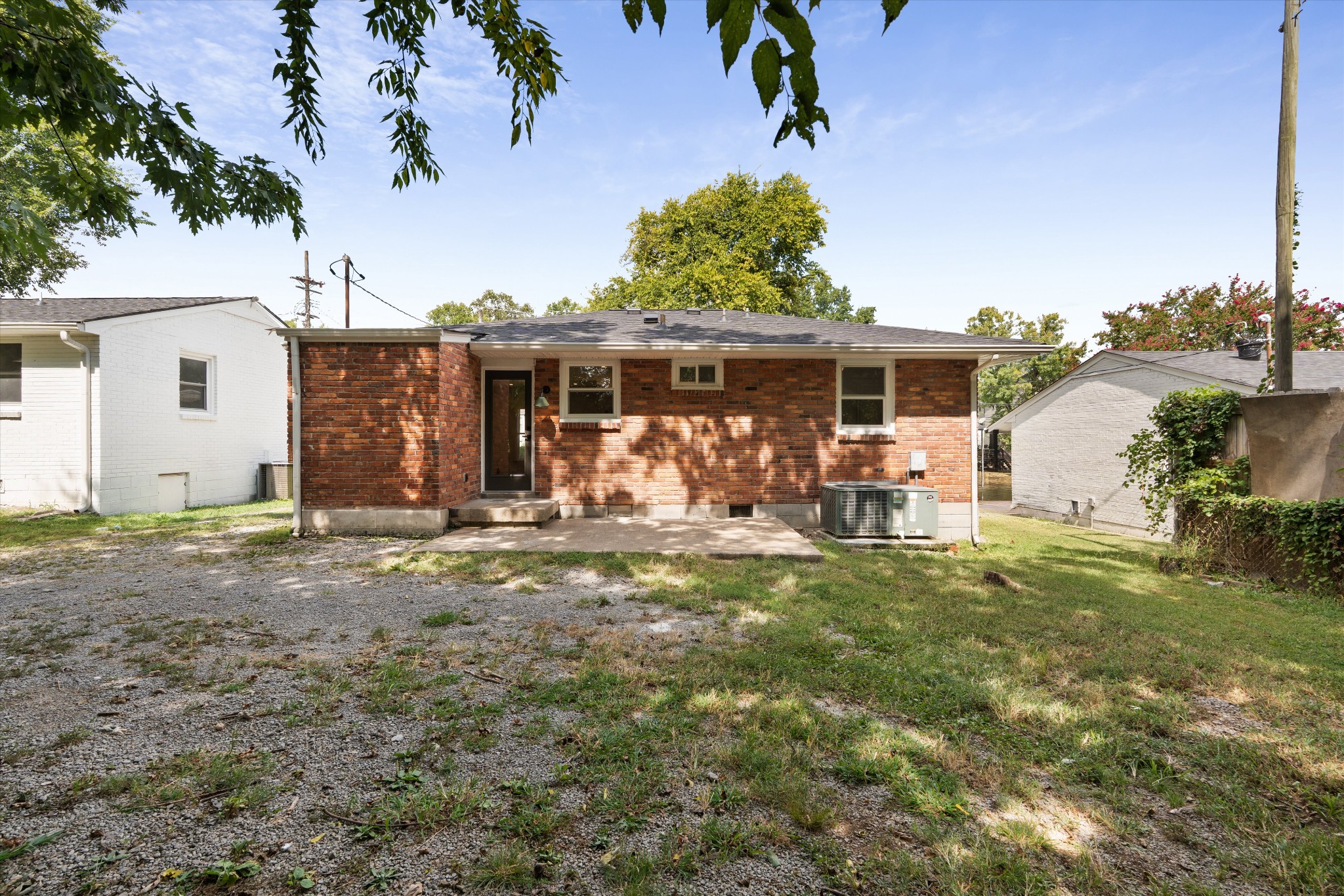 640 James Ave Property Photo 38