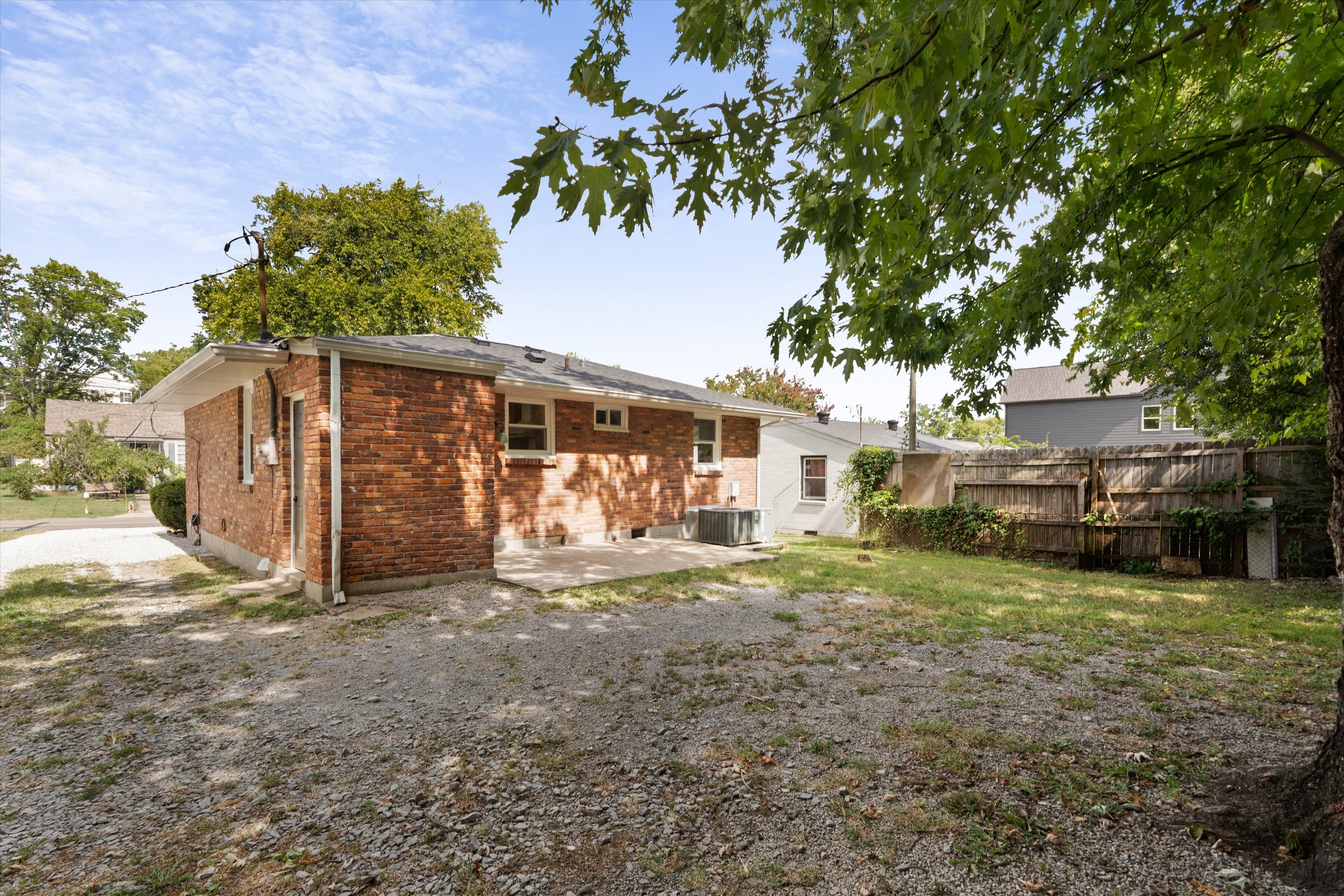 640 James Ave Property Photo 39