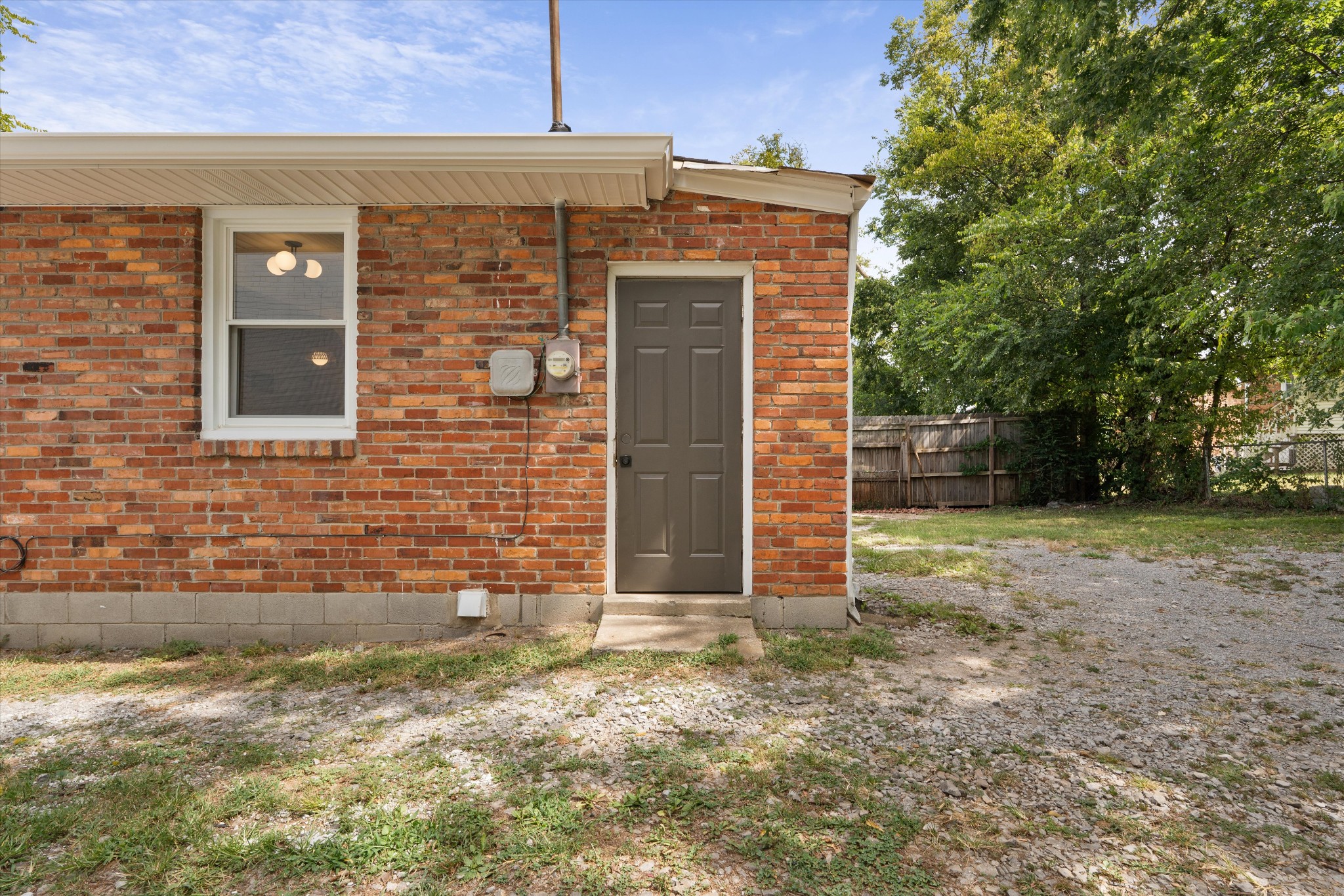 640 James Ave Property Photo 40