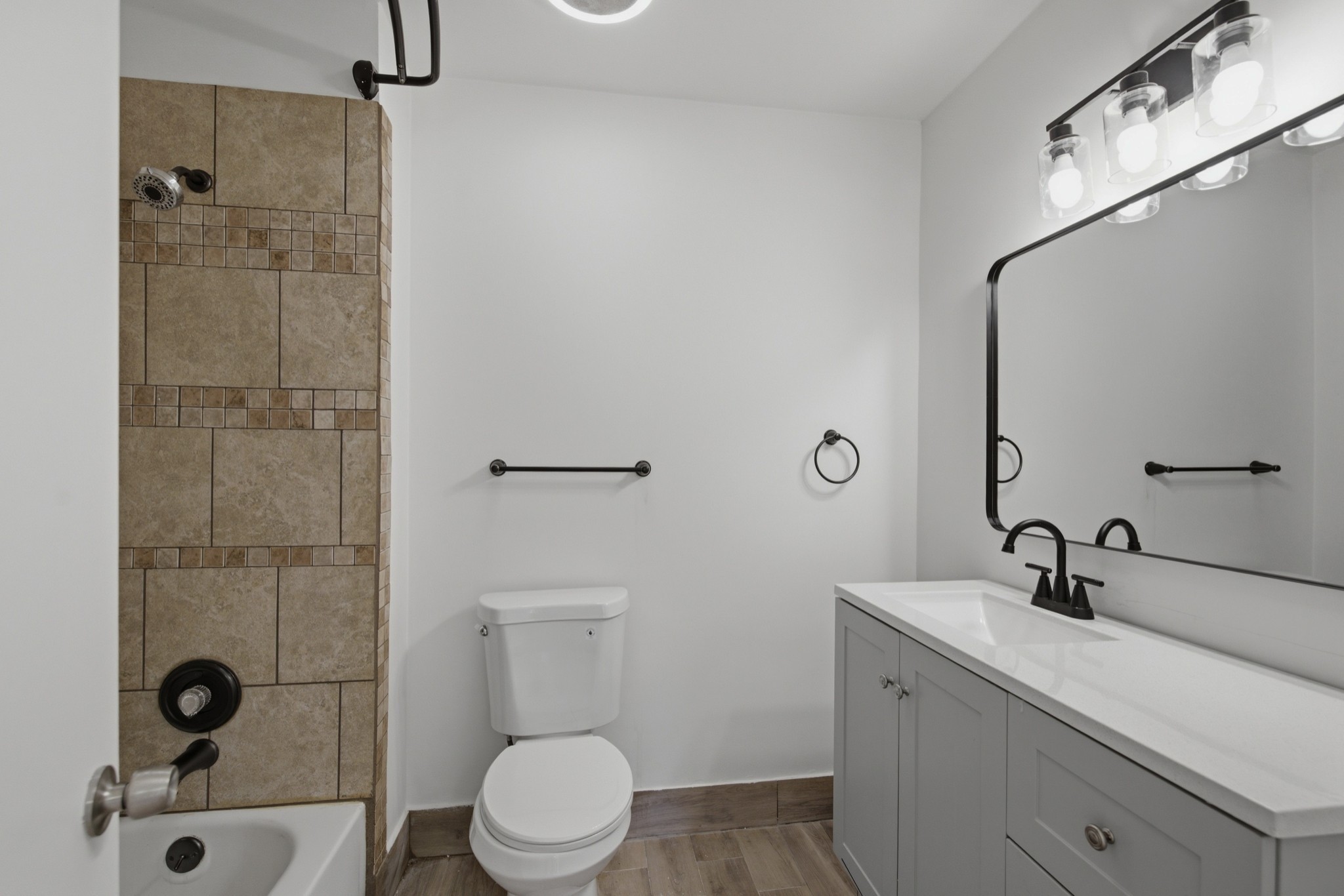 4321 Valley Grove Dr Property Photo 22