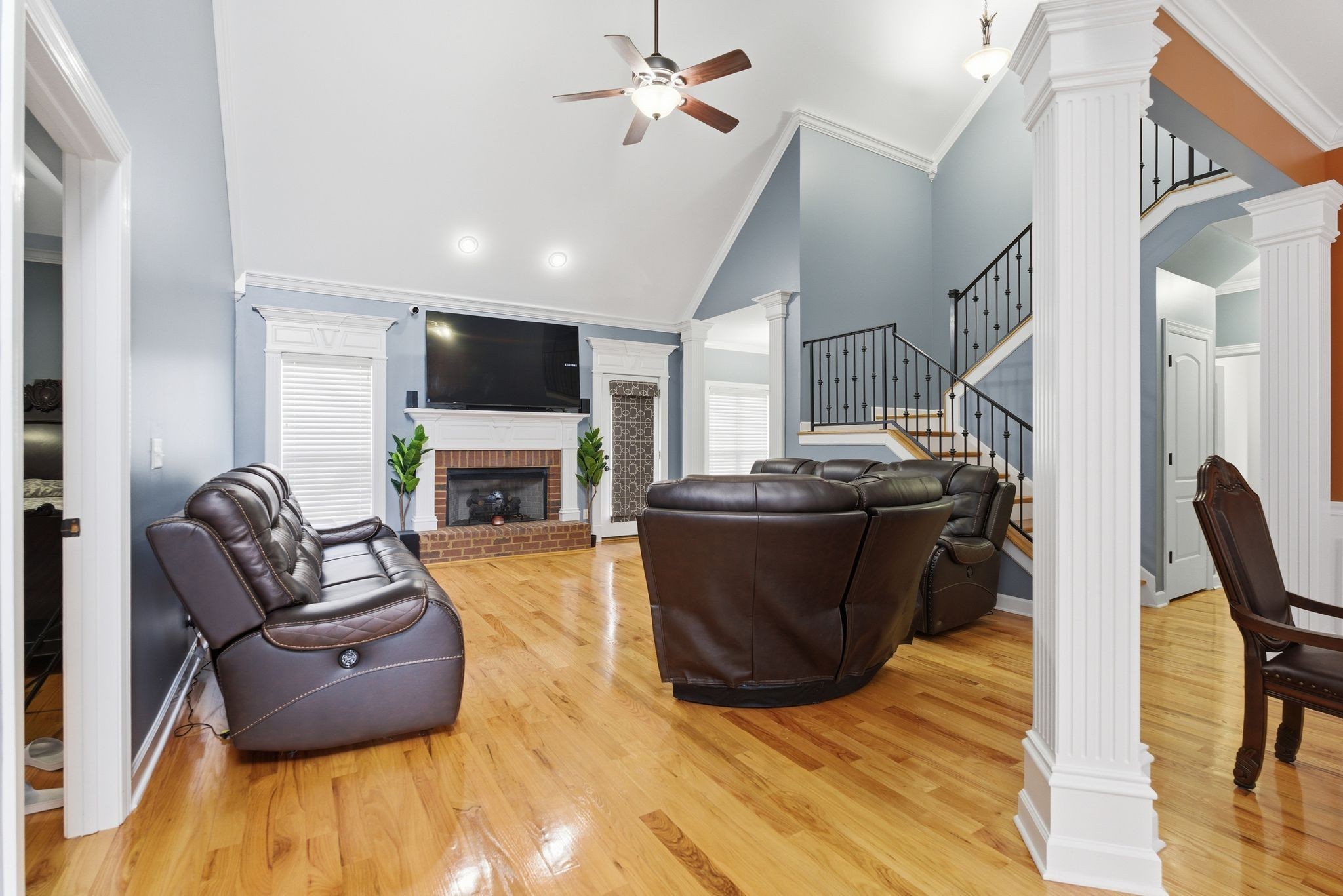 2733 Presley Dr Property Photo 6