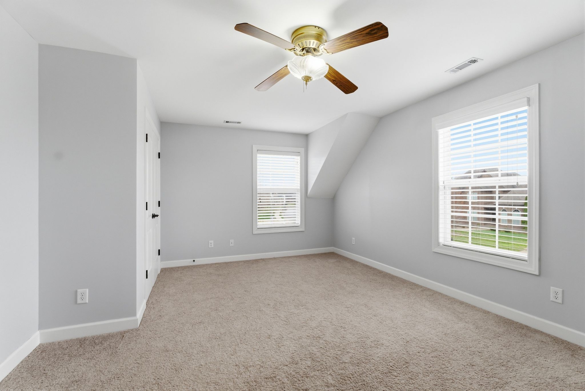 2733 Presley Dr Property Photo 35