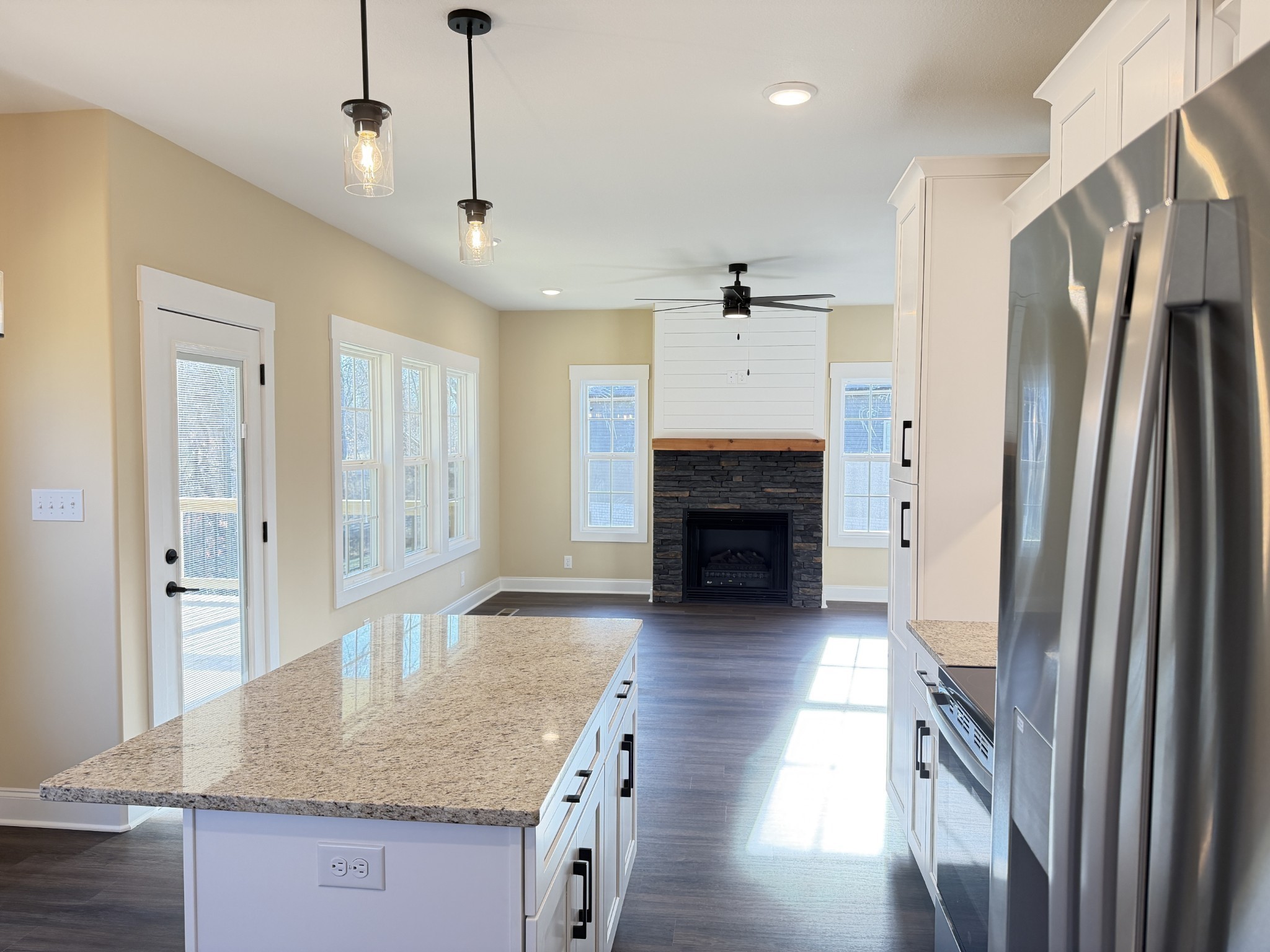 128 Hummingbird Way Property Photo 8