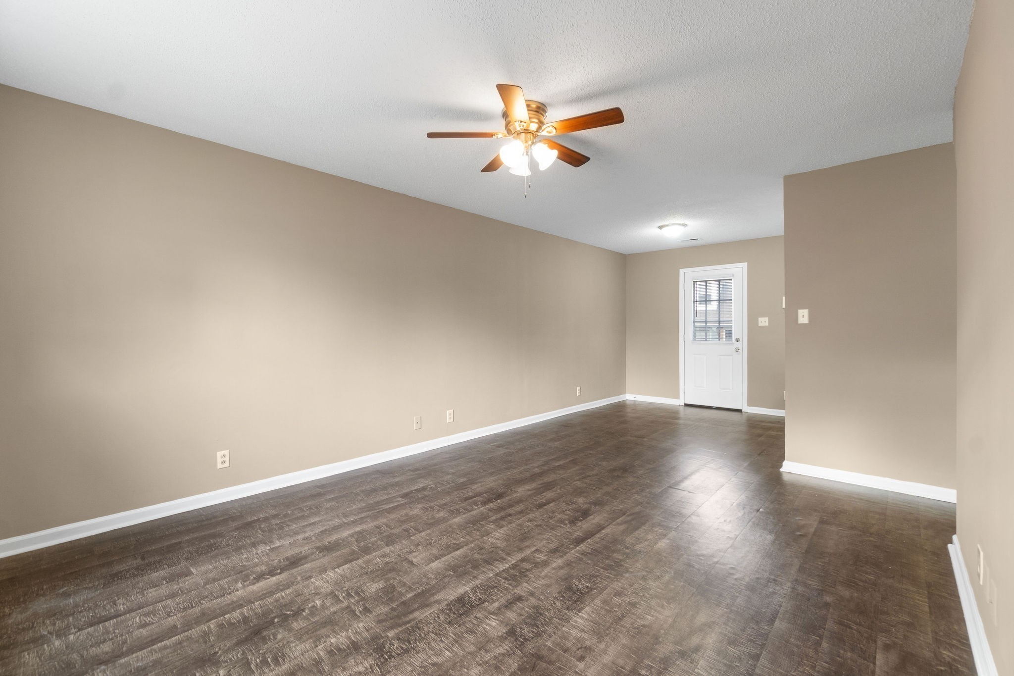 181 Harrier Ct Property Photo 4