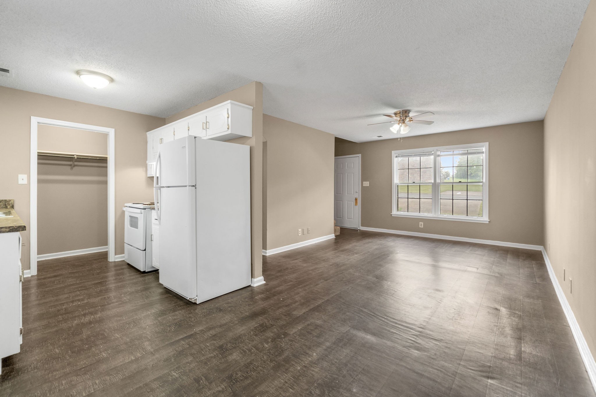 181 Harrier Ct Property Photo 6