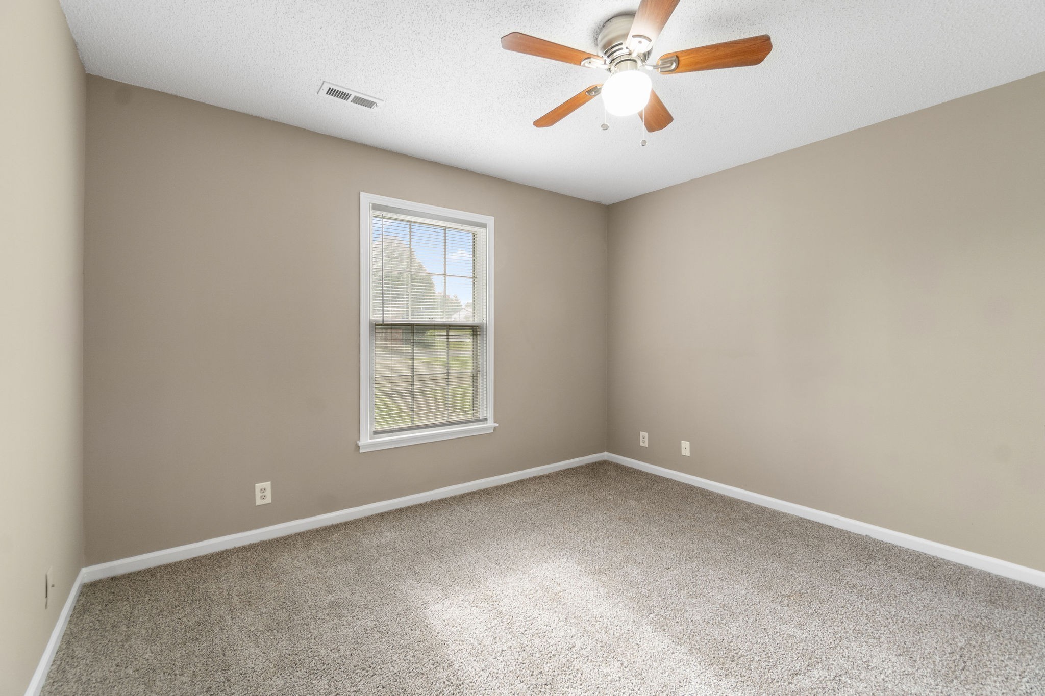 181 Harrier Ct Property Photo 11