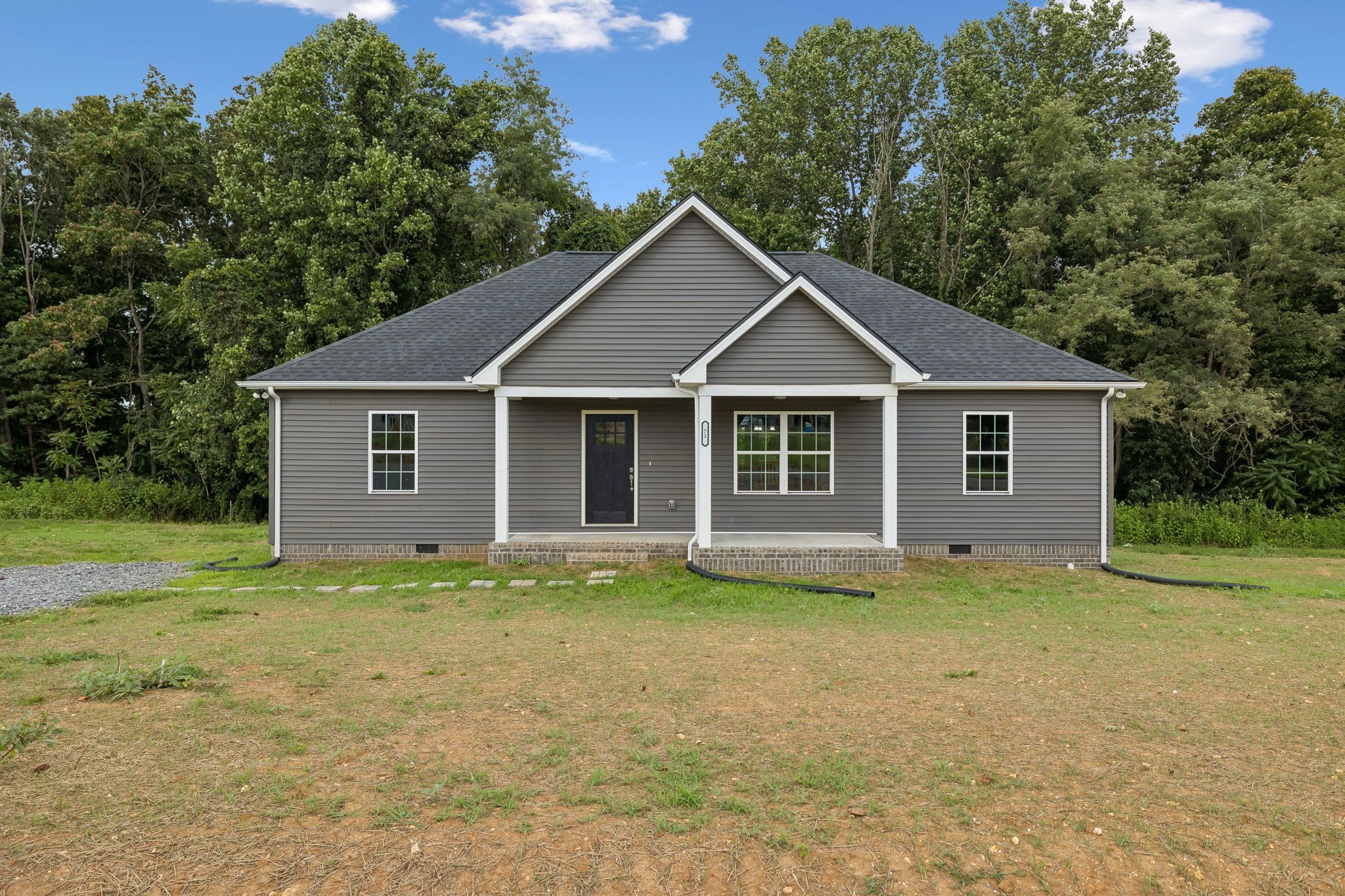 71 Iris Way Property Photo 1