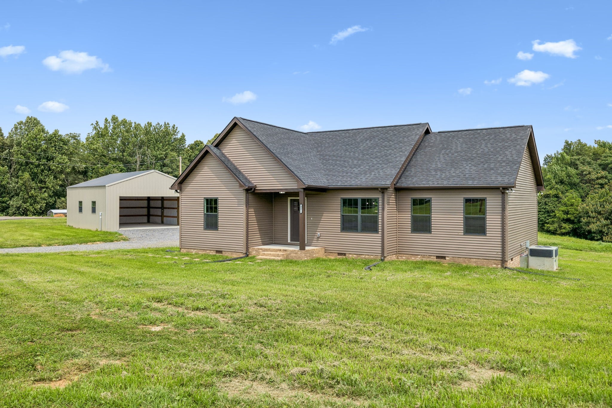 32 Iris Way Property Photo 1