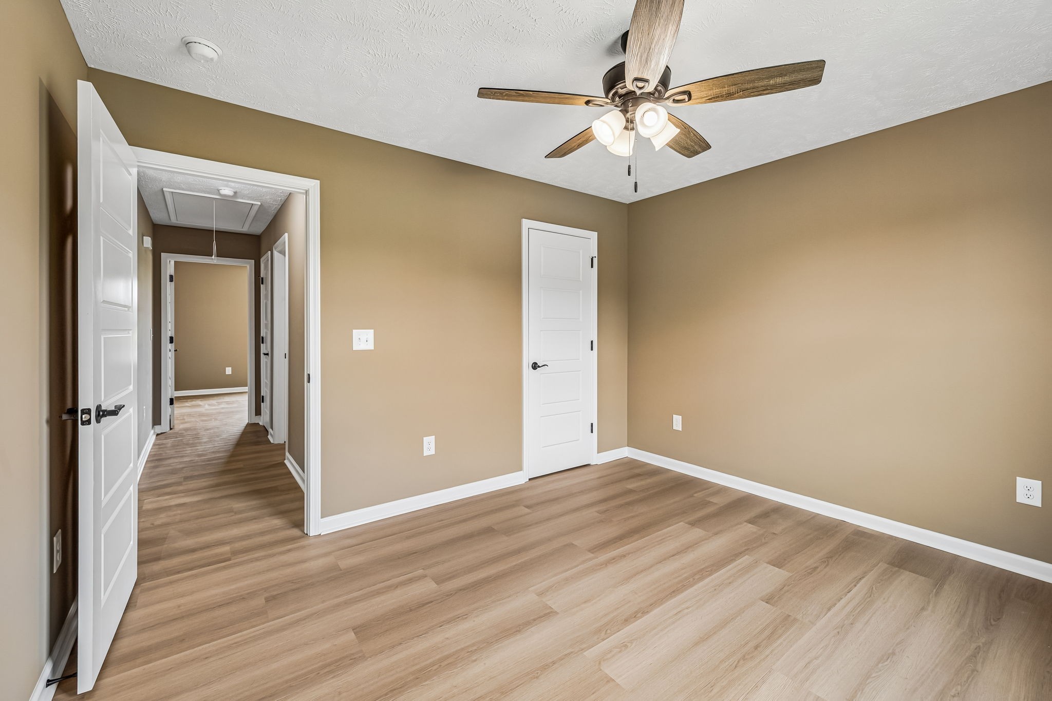 32 Iris Way Property Photo 22
