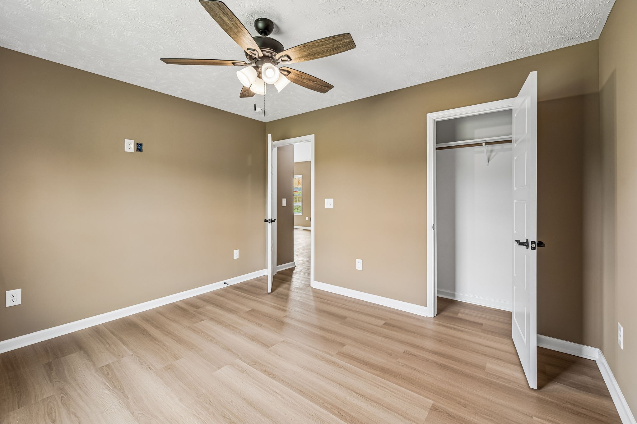 32 Iris Way Property Photo 23