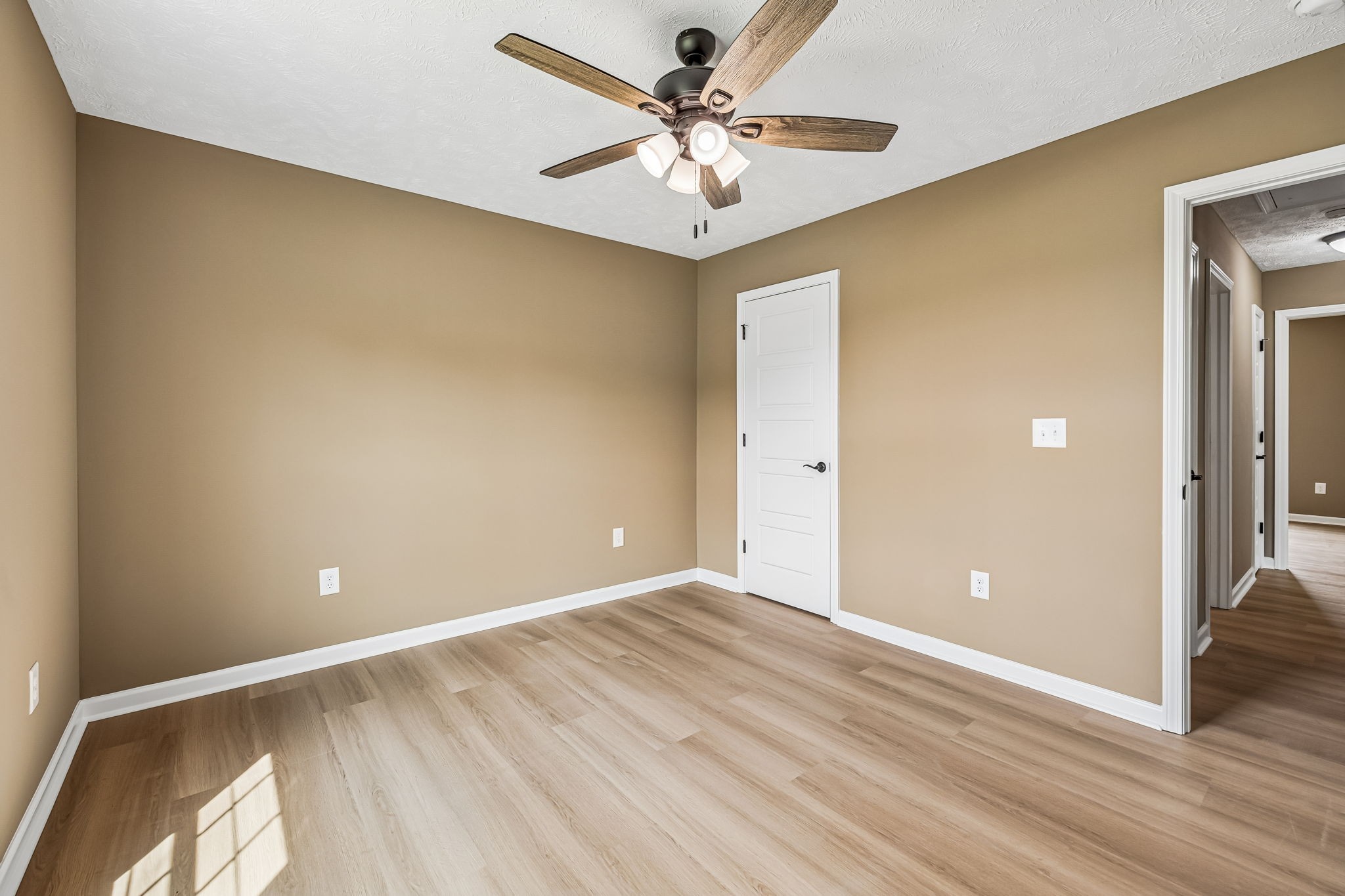 32 Iris Way Property Photo 28