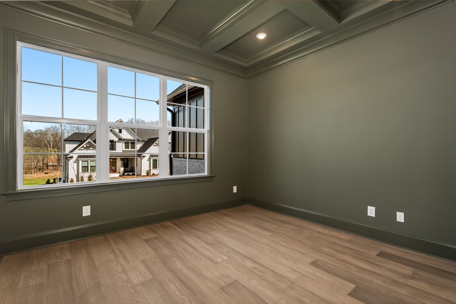 6104 St Charles Property Photo 10