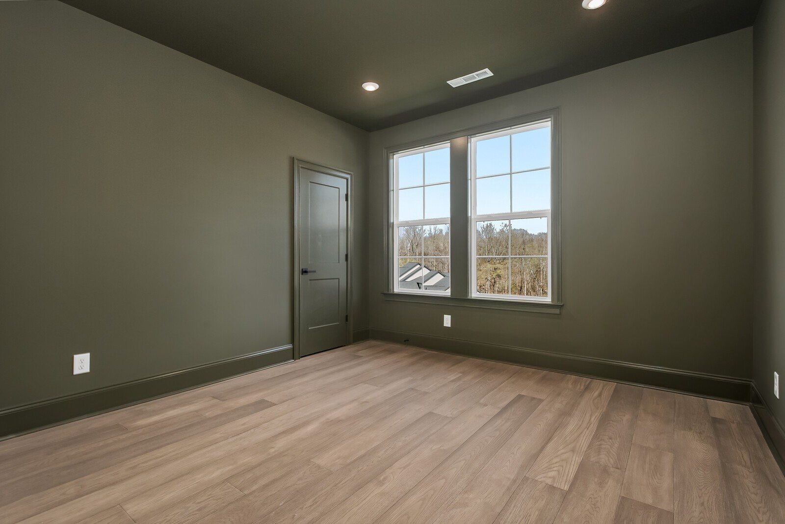 6104 St Charles Property Photo 54