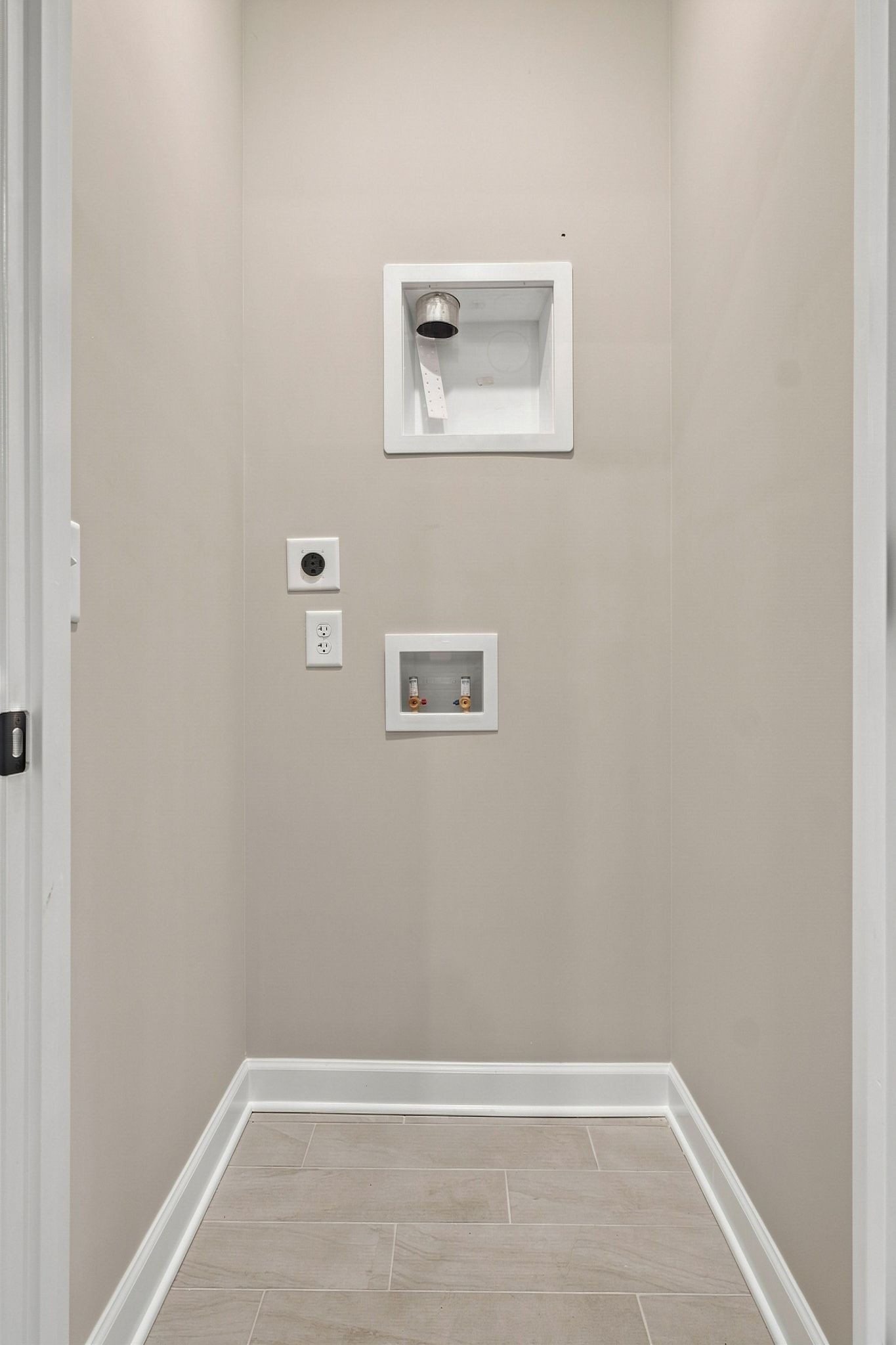 482 Bishop Blvd Property Photo 15