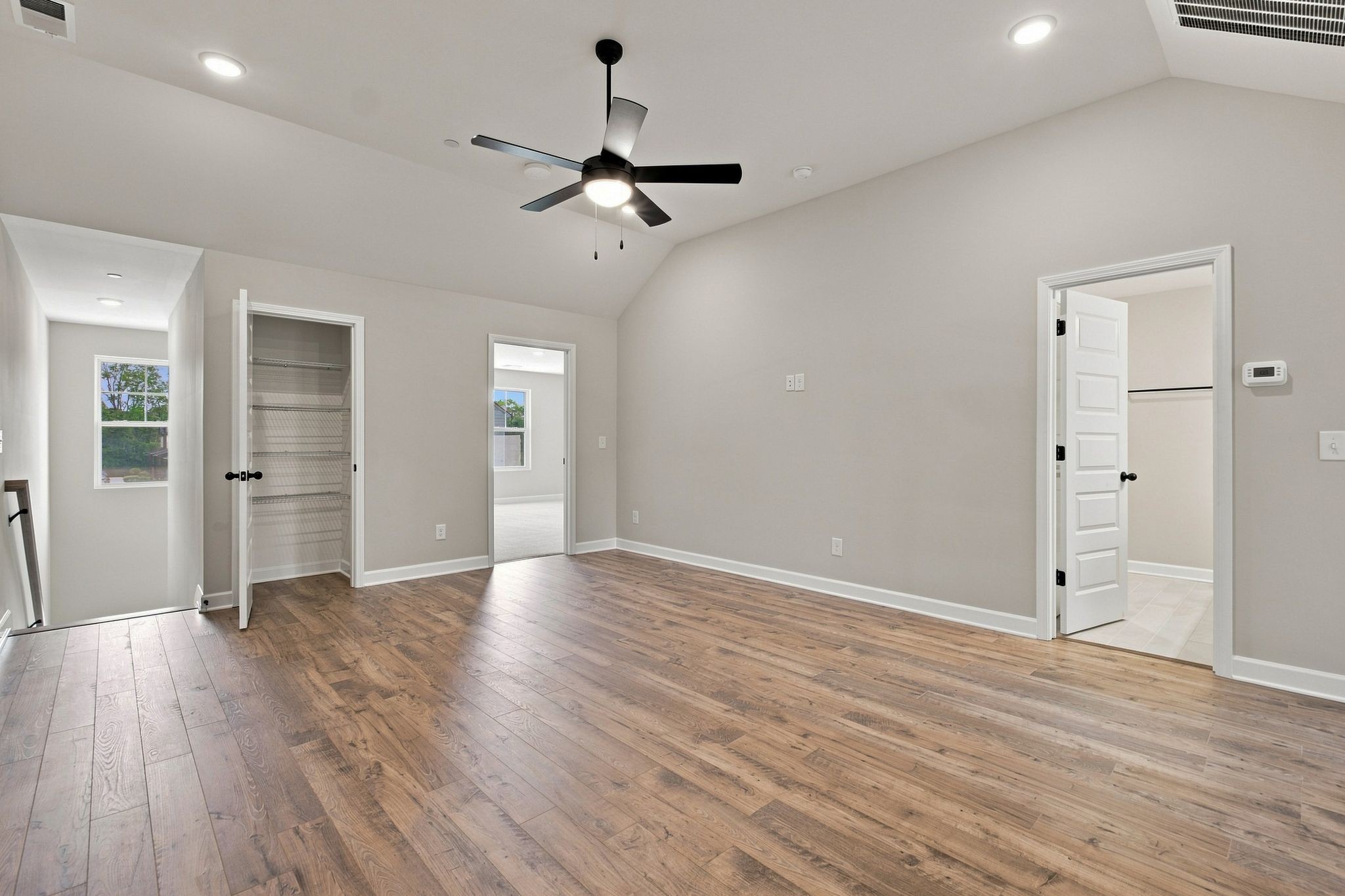 482 Bishop Blvd Property Photo 17