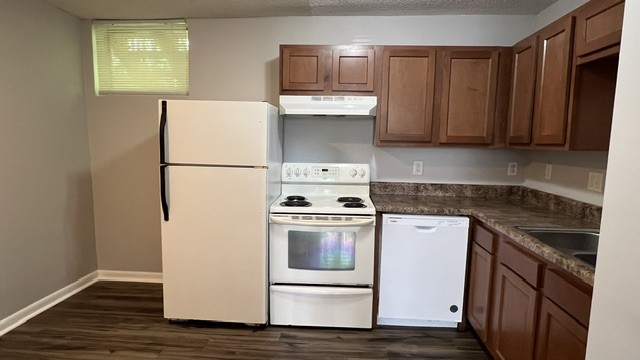 210 Hendricks Blvd Property Photo 5